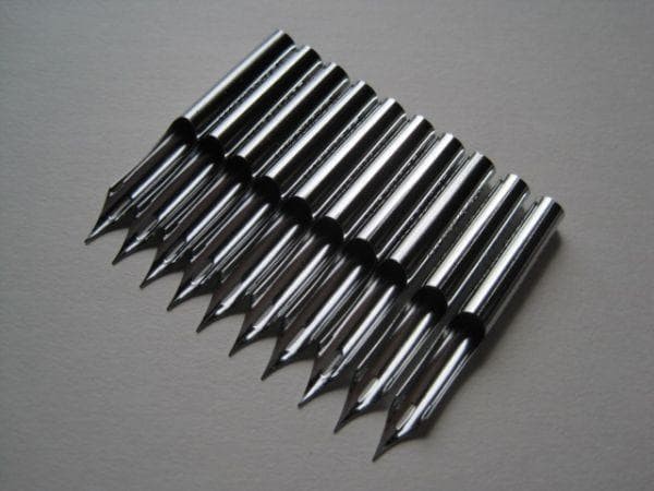 4. Replacement pen nibs [Tachikawa Maru Pen No. 99] Chrome, set of 10, zipper
