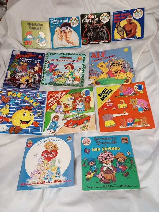 —Lot of 12 1980s 1990s kid’s books – Smurfs Hulk Hogan Duck Tales Pac-Man ALF