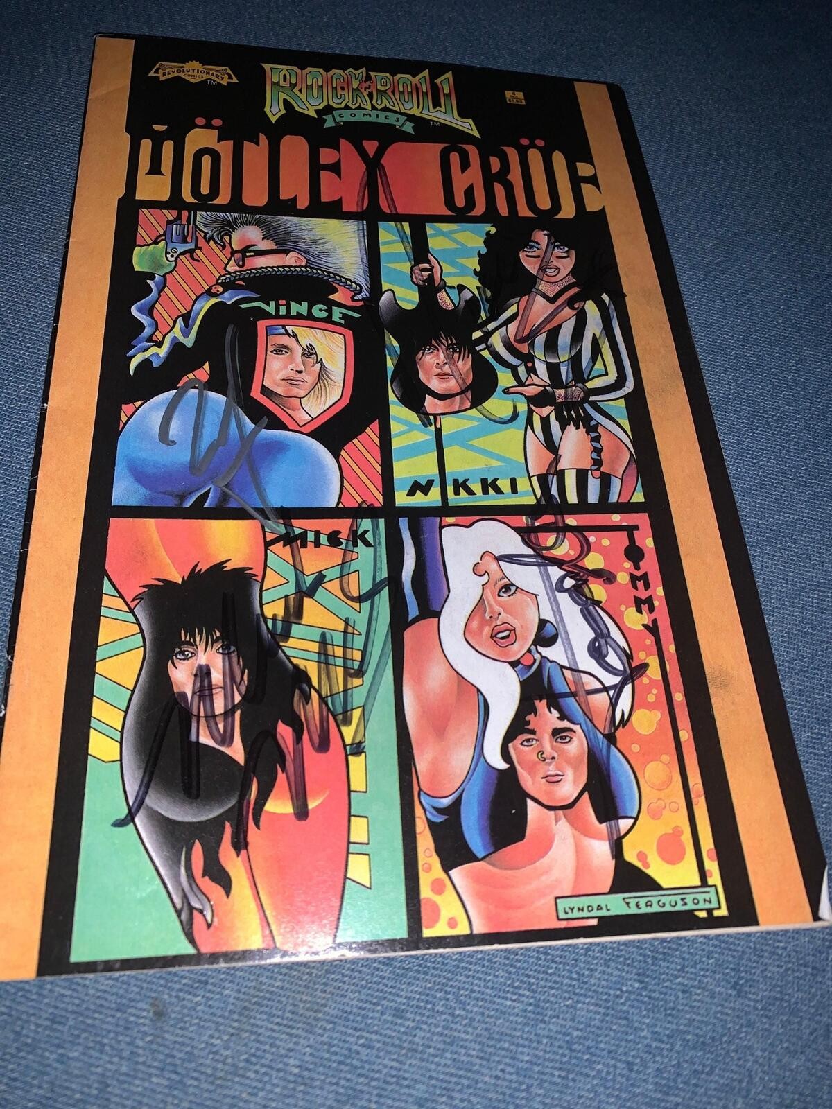 Motley Crue Signed Autograph Rock N Roll Comic Book By Lee, Sixx, Neil, Mars COA