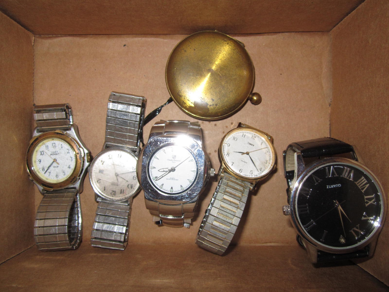junk drawer lot vintage collectibles Lot of 5 untested watches and brass compass