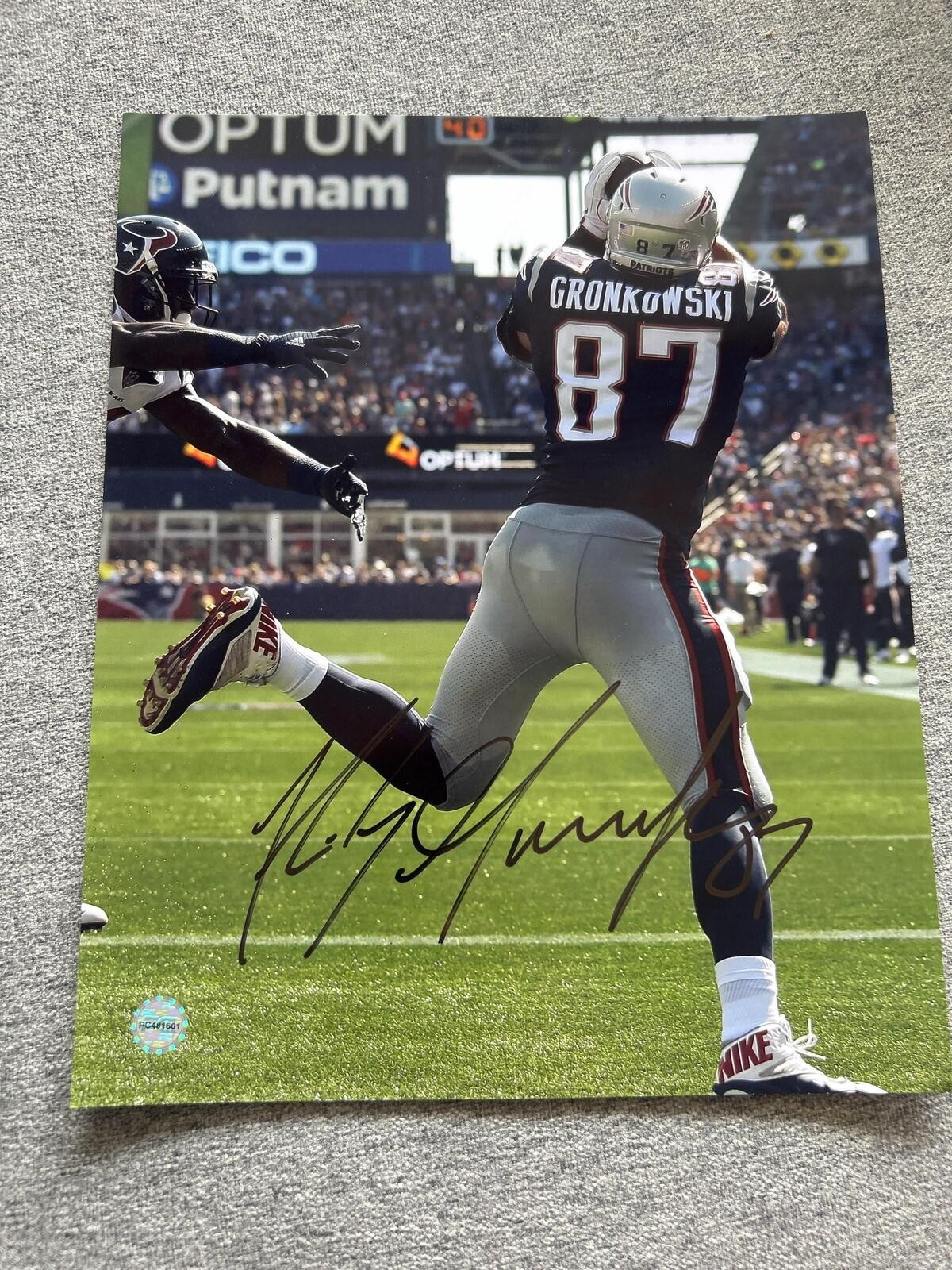 Rob Gronkowski New England Patriots Autographed Signed 8×10 Photo COA