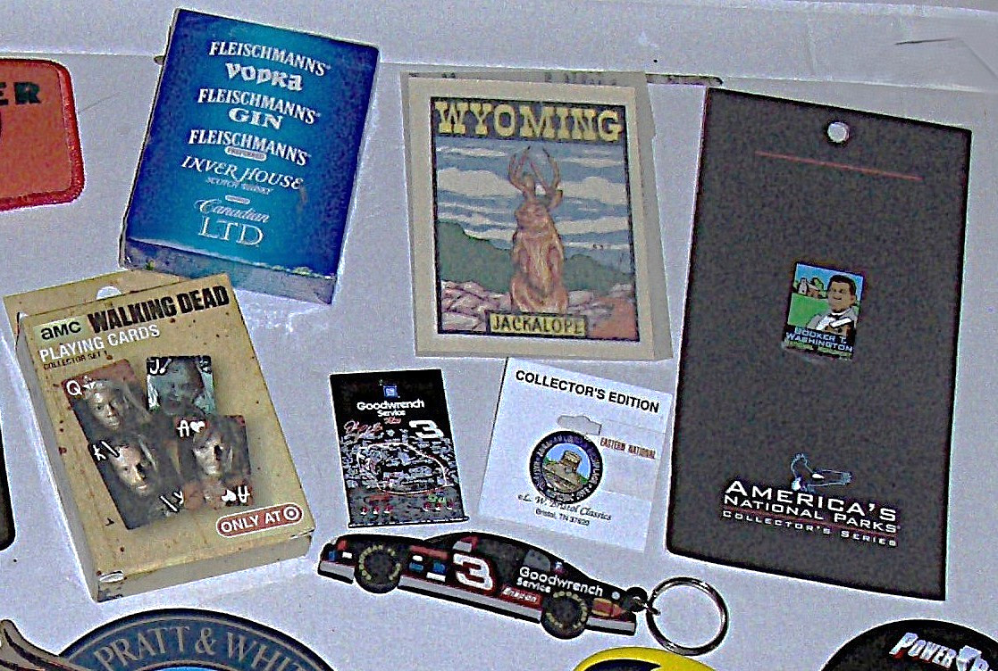 Vintage Miscellaneous Items ..JUNK DRAWER COLLECTIBLES ..Large Assorted Lot