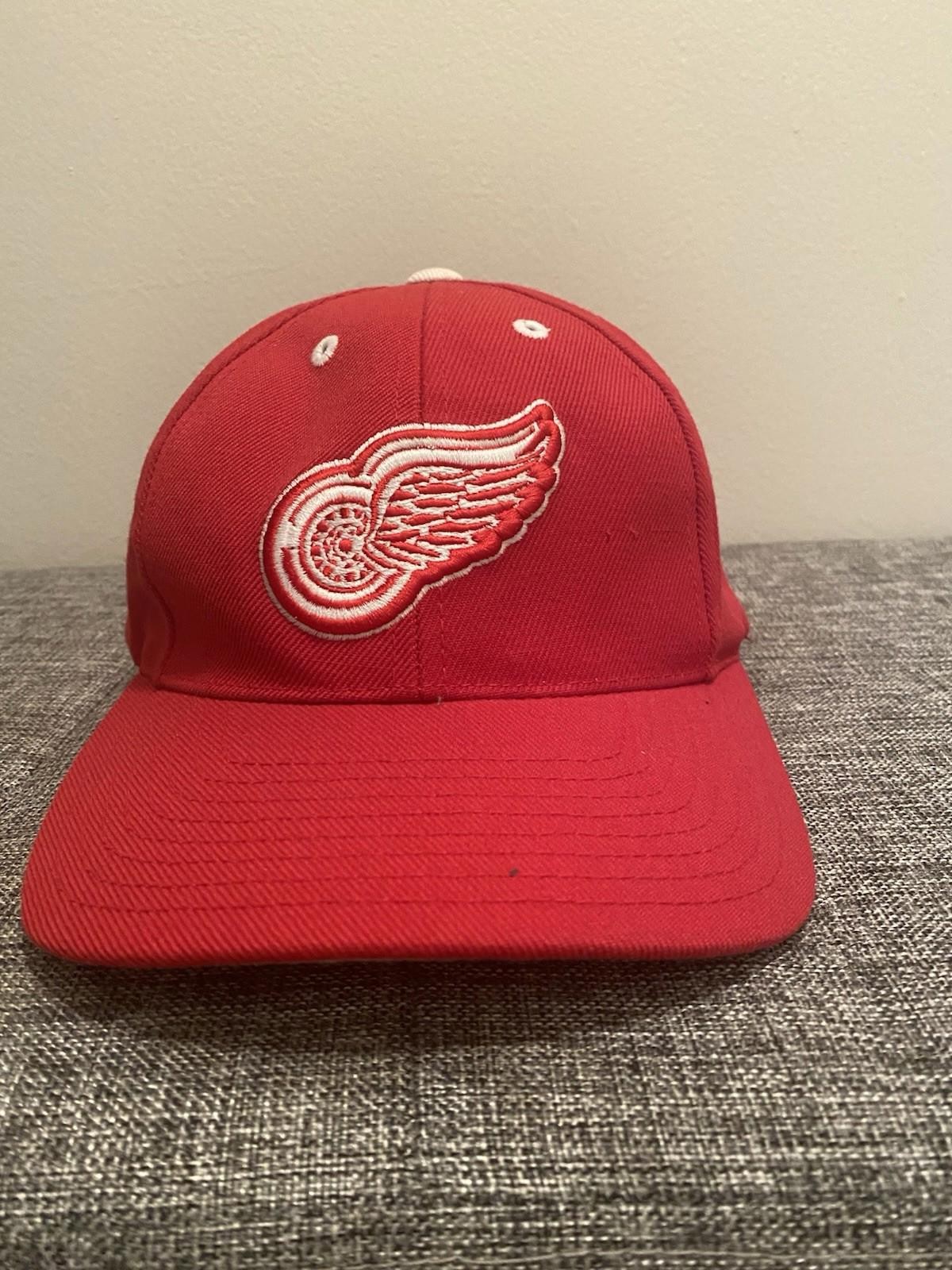 Vintage 90’s Detroit Red Wings Hat Cap Logo Athletic NHL Snapback Red