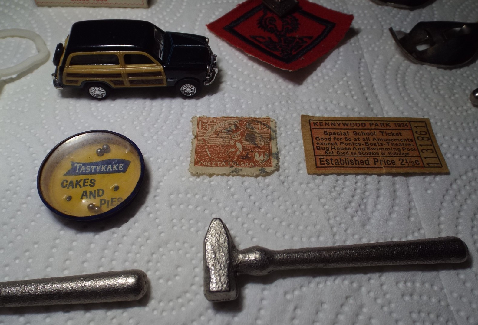 VINTAGE JUNK DRAWER LOT OF VARIOUS ITEMS READ!!
