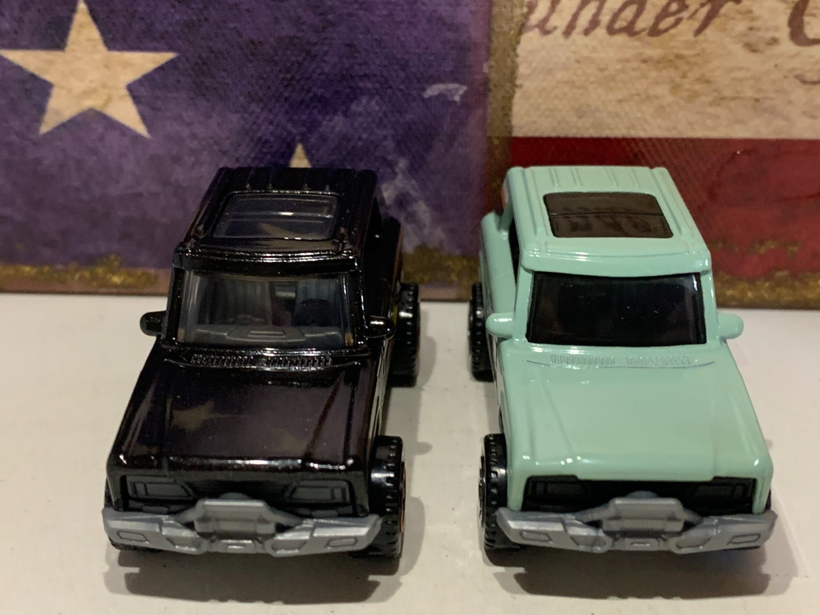 MATCHBOX MBX FIELD CAR X2. BLACK & SEAFOAM GREEN LOOSE NICE