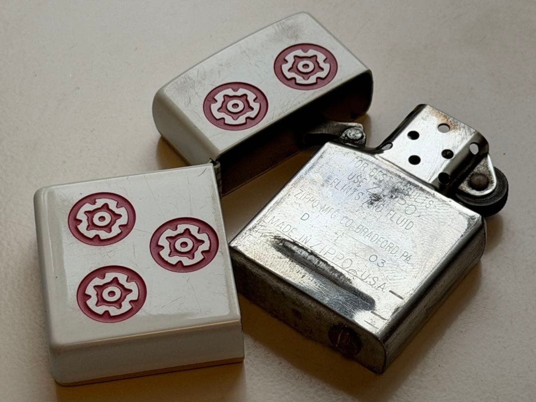 Vintage Zippo Mahjong Red Upiin Lucky Charm Lighter Used