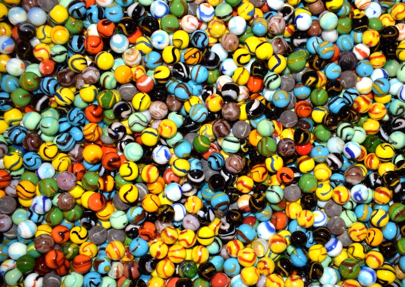 Lot of 30 Vacor 🔵🟡🔴🟢Multi-Color💡Bright Mixed Swirl Marble .625″=5/8″ Mint