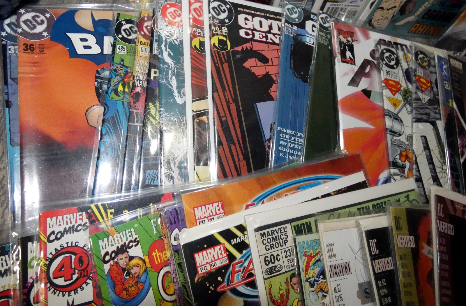 lot of 67 comic books in great condition with bags marvel dc ++