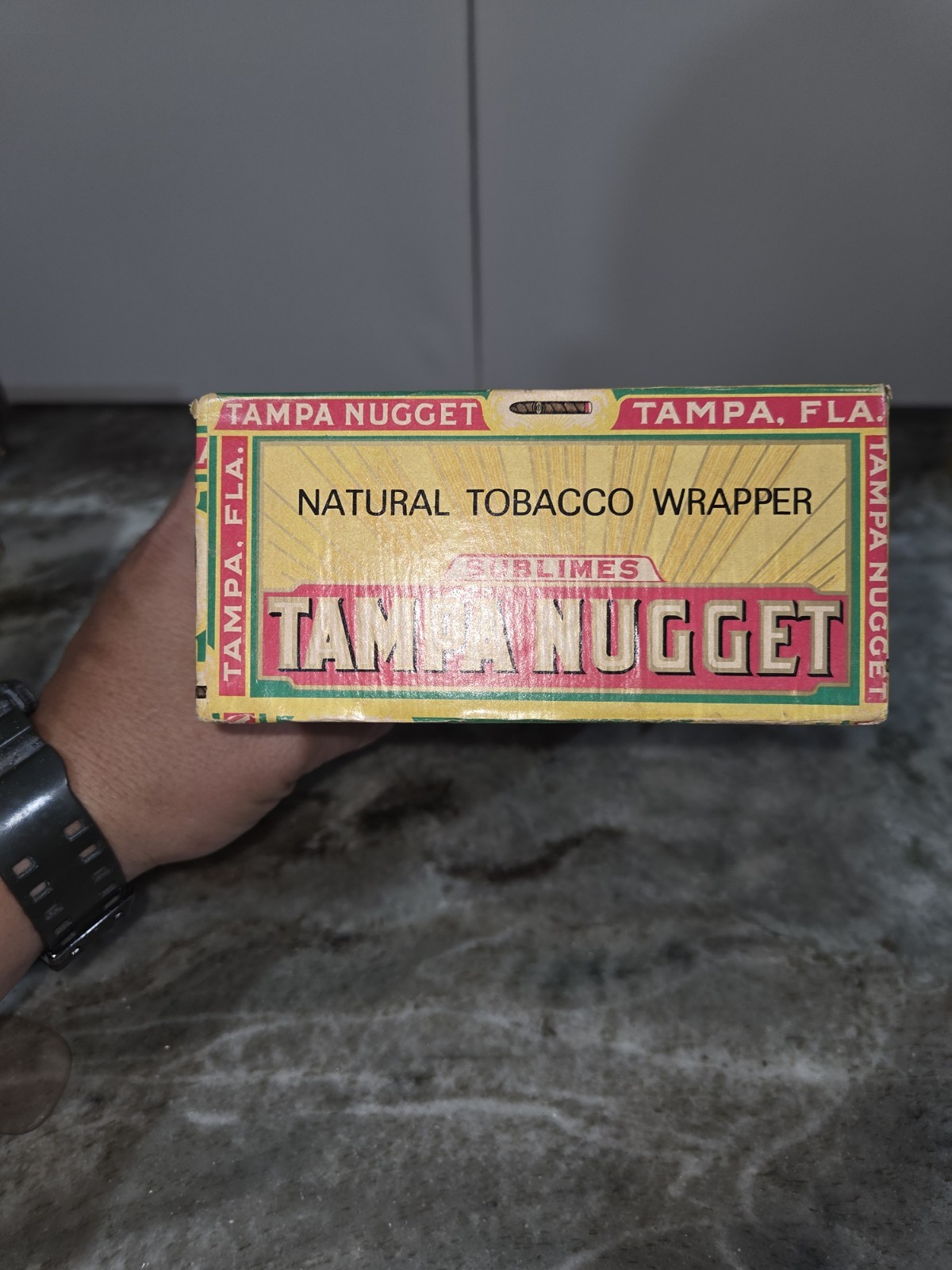 Tampa Nugget Cigar Box Lot w/ Trim Trio Tool, Combs, Eyeglasses, Sunglasses
