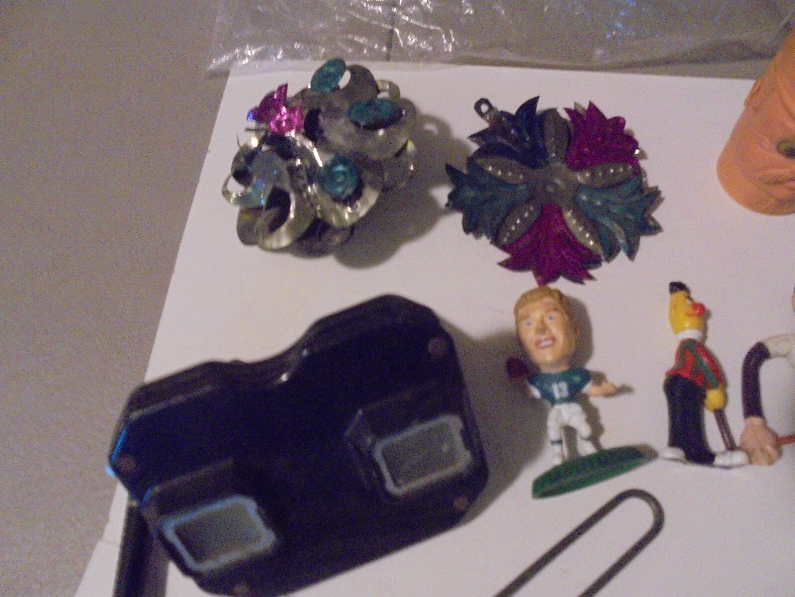 JUNK DRAWER LOT,TONY THE TIGER,AM RADIO,X-MAS,KITCHEN,X-MEN ,VIEWMASTER,TROLL,TO