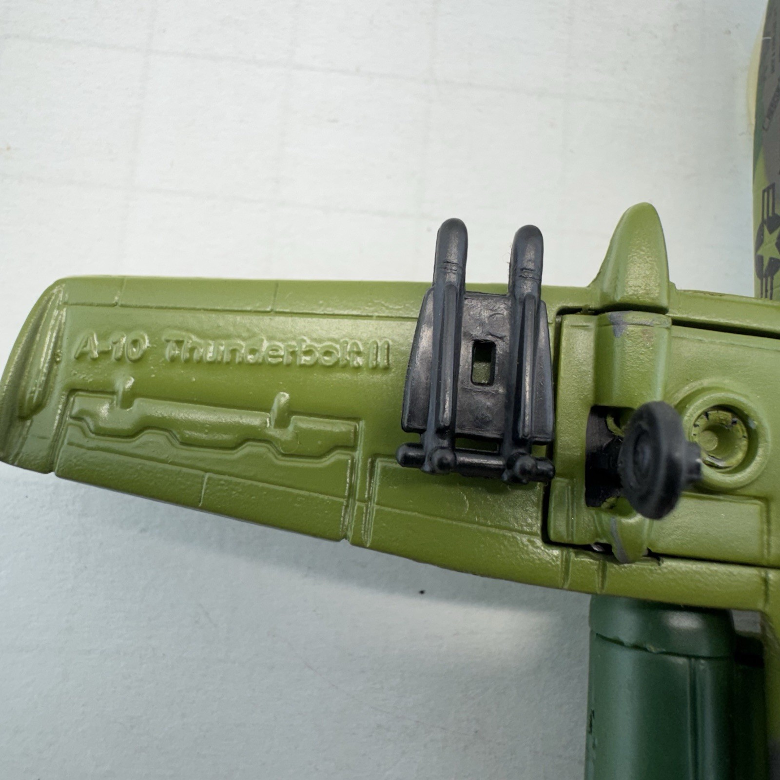 Maisto A-10 A Thunderbolt II Metal And Vintage Plastic Toy Plane Green Camo