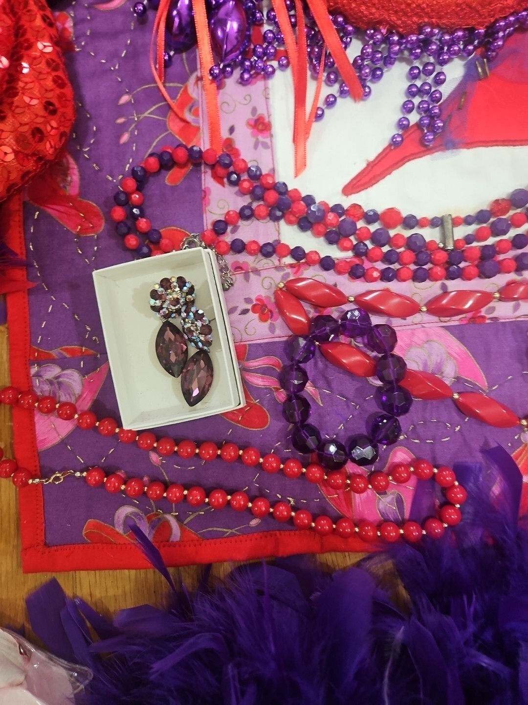 Huge Lot Red Hat Society Jewellry Pins Ornaments Feather Boas Handbags Doll