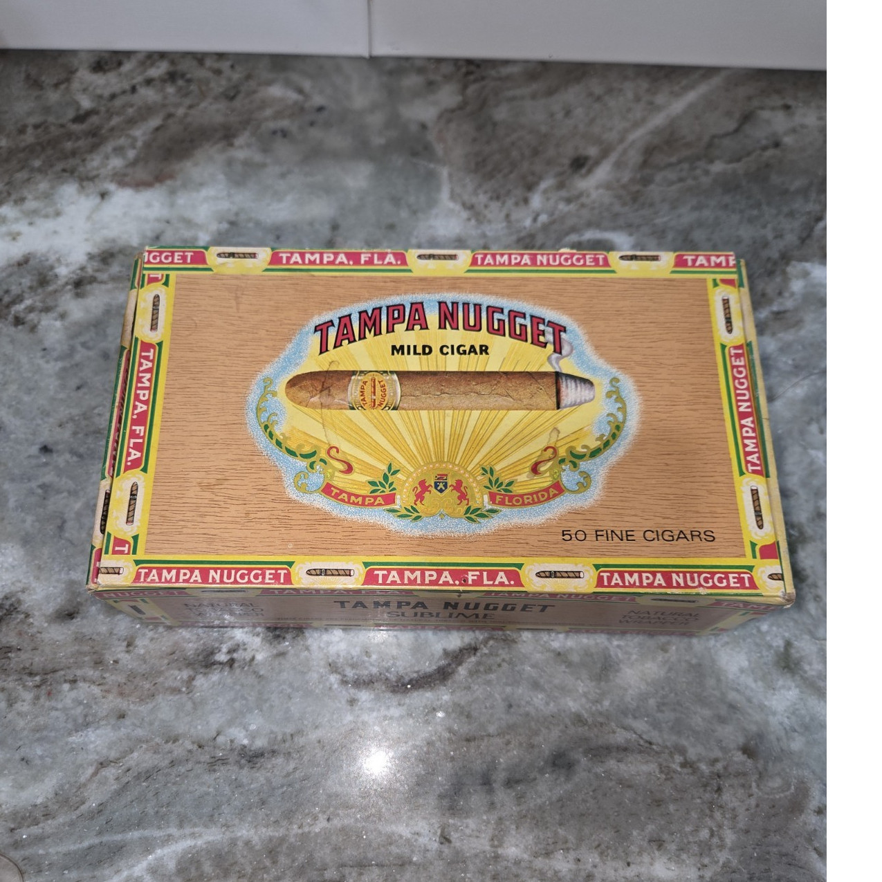 Tampa Nugget Cigar Box Lot w/ Trim Trio Tool, Combs, Eyeglasses, Sunglasses