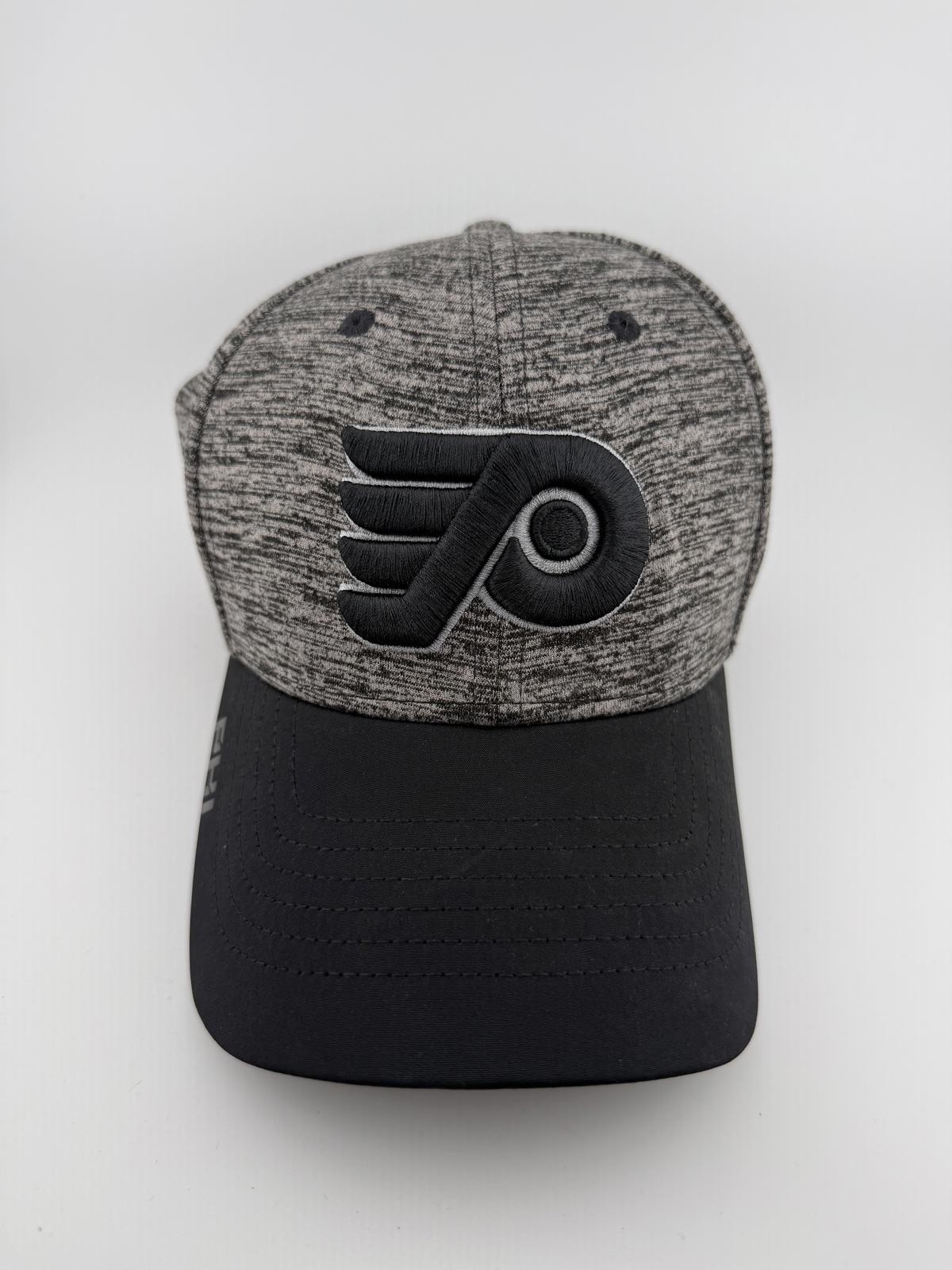 Fanatics Philadelphia Flyers Grey A-Flex Fitted Hat Size M/L