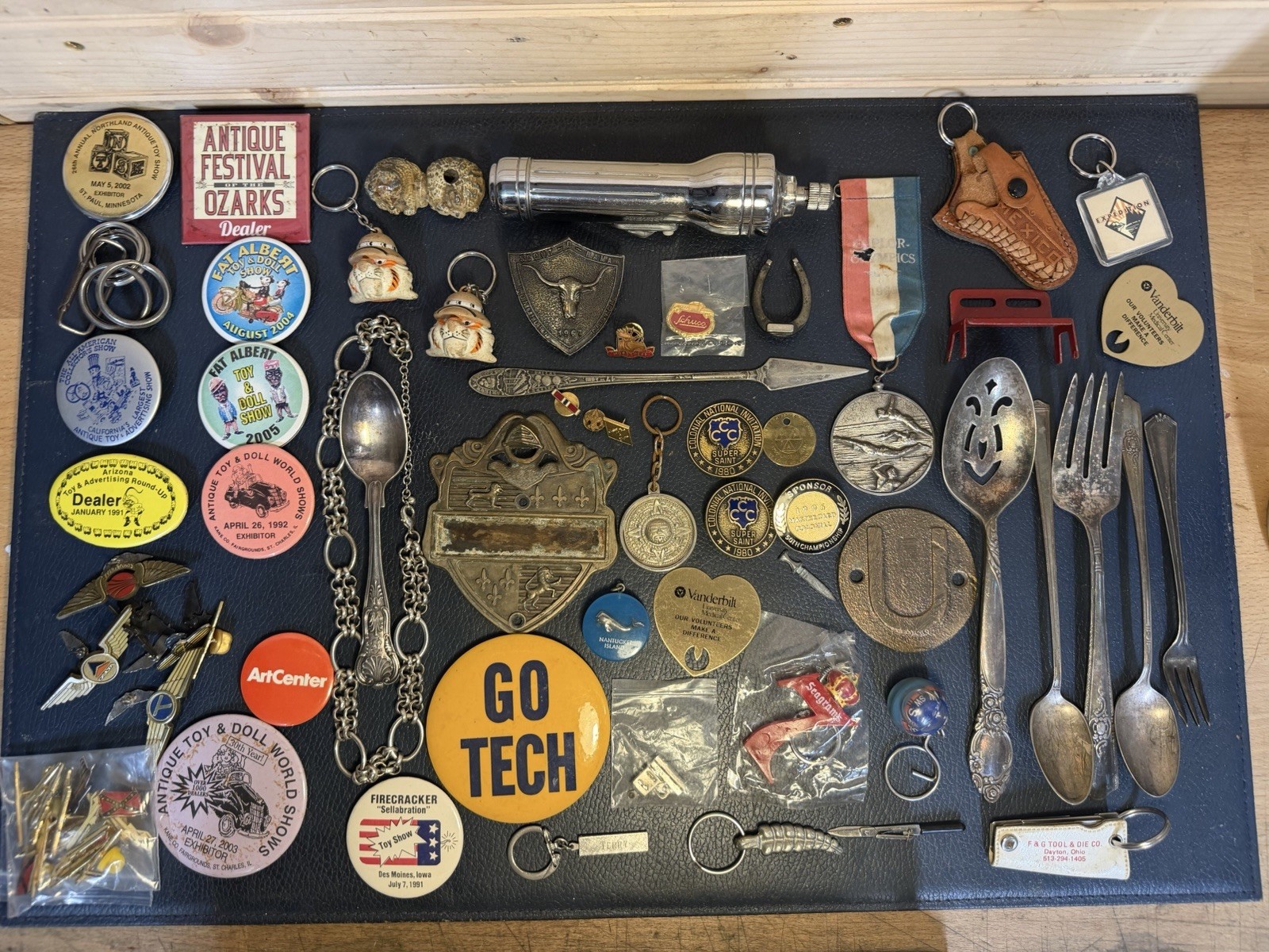 VTG Junk Drawer Lot Miscellaneous Collectibles & Treasures Tokens Keychain Pins