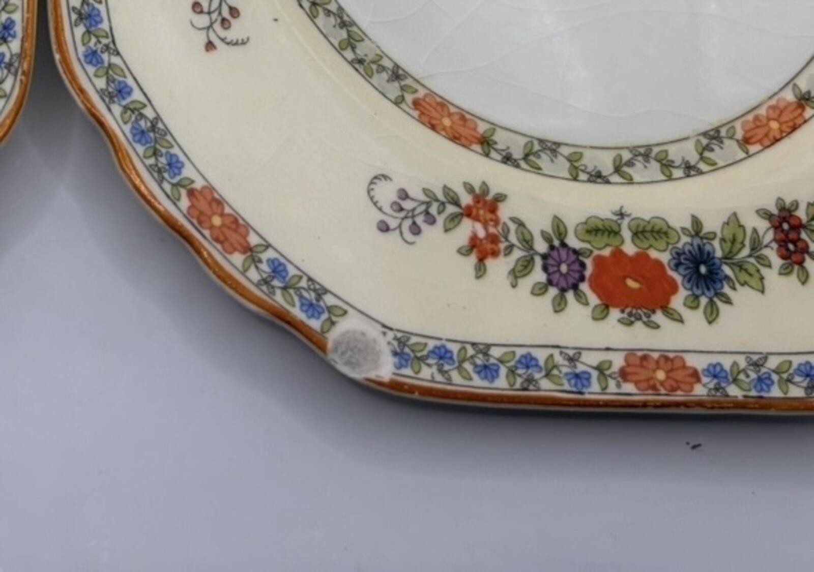 Wedgwood Somerset England 8 Pc Lot Platter 4 Plates 3 Desser