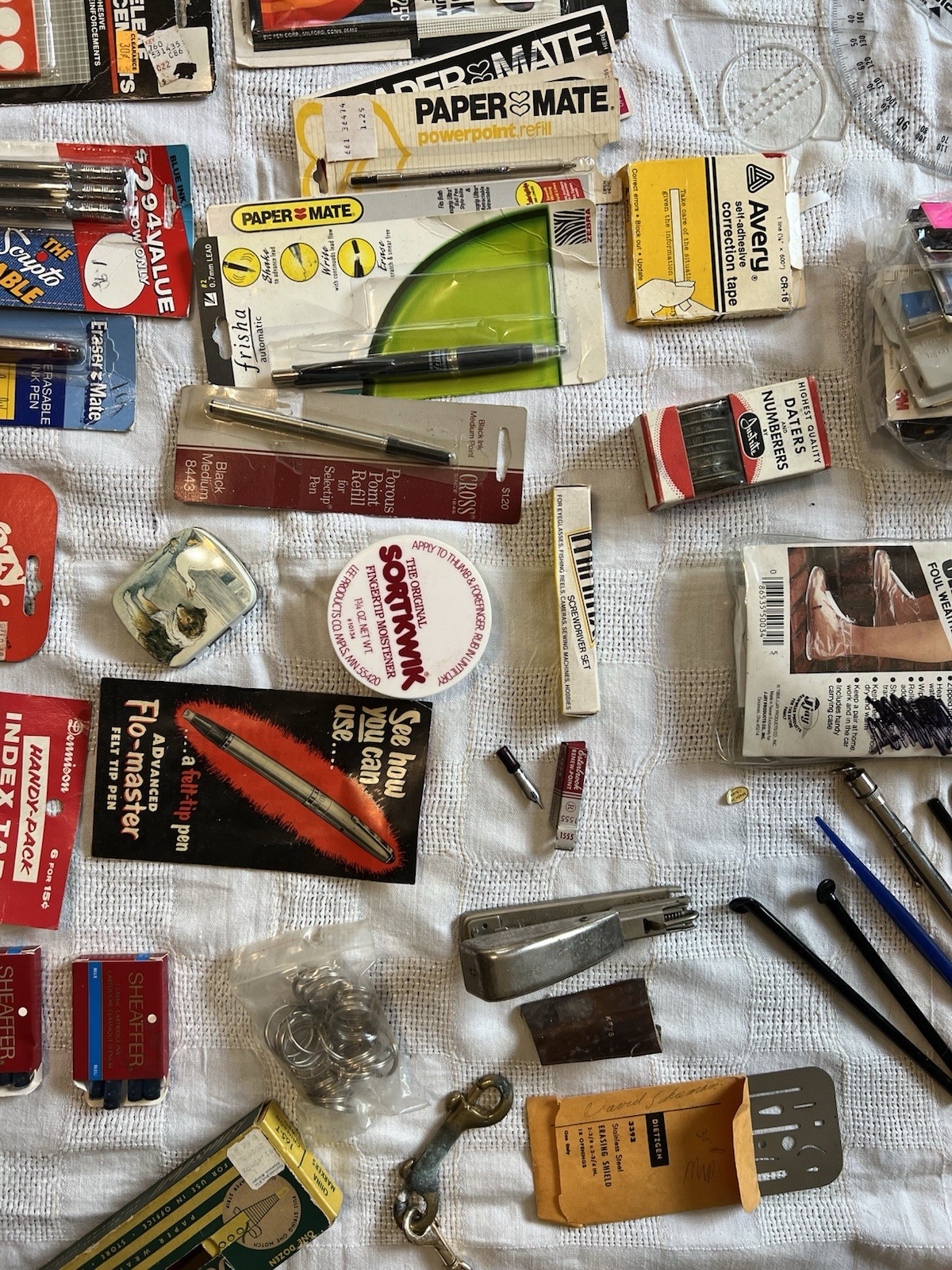 VINTAGE JUNK DRAWER LOT OF Home Office Type Items – 1970’s Tale Look ZOOM IN!!!