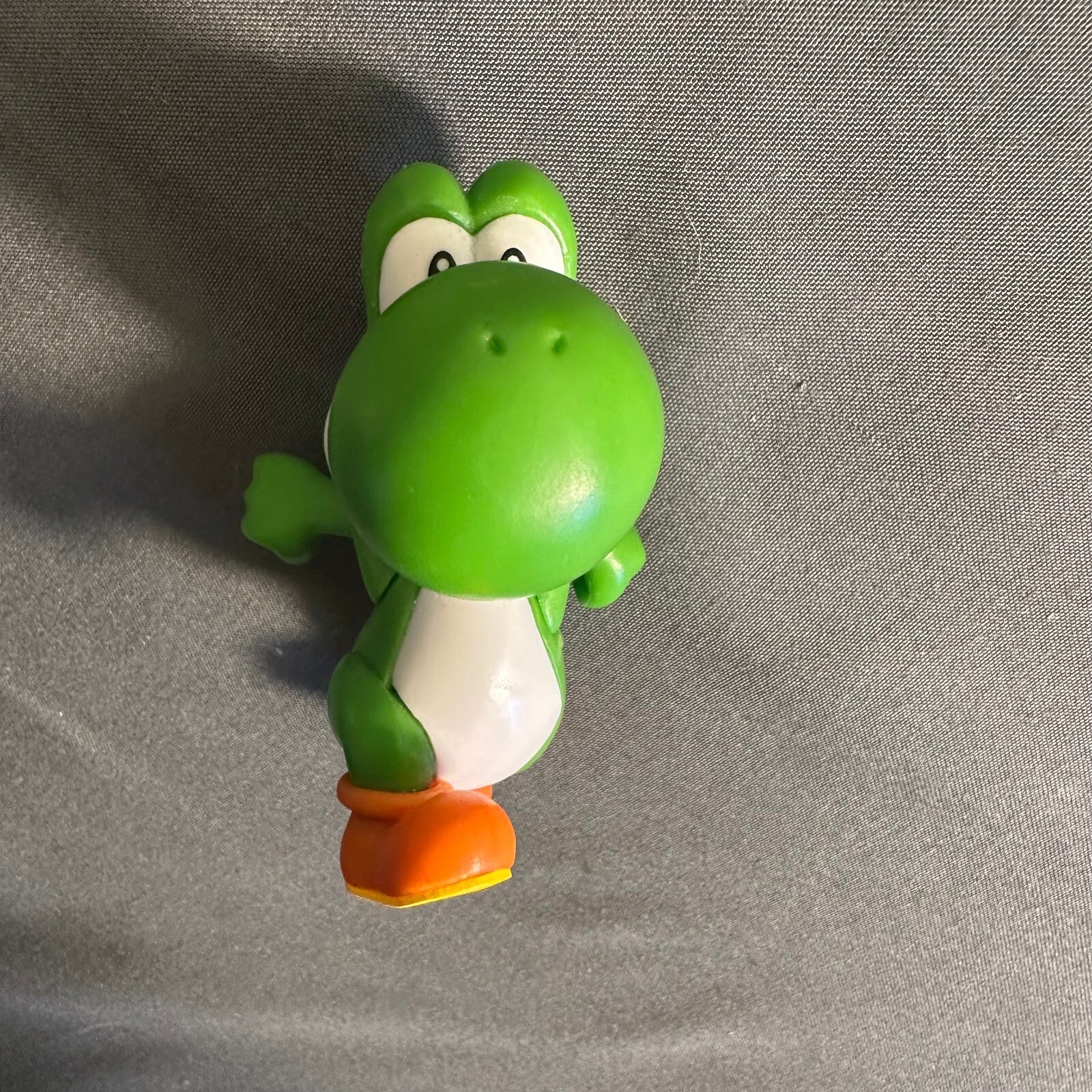 Yoshi Running Figure Plastic Movable Arms