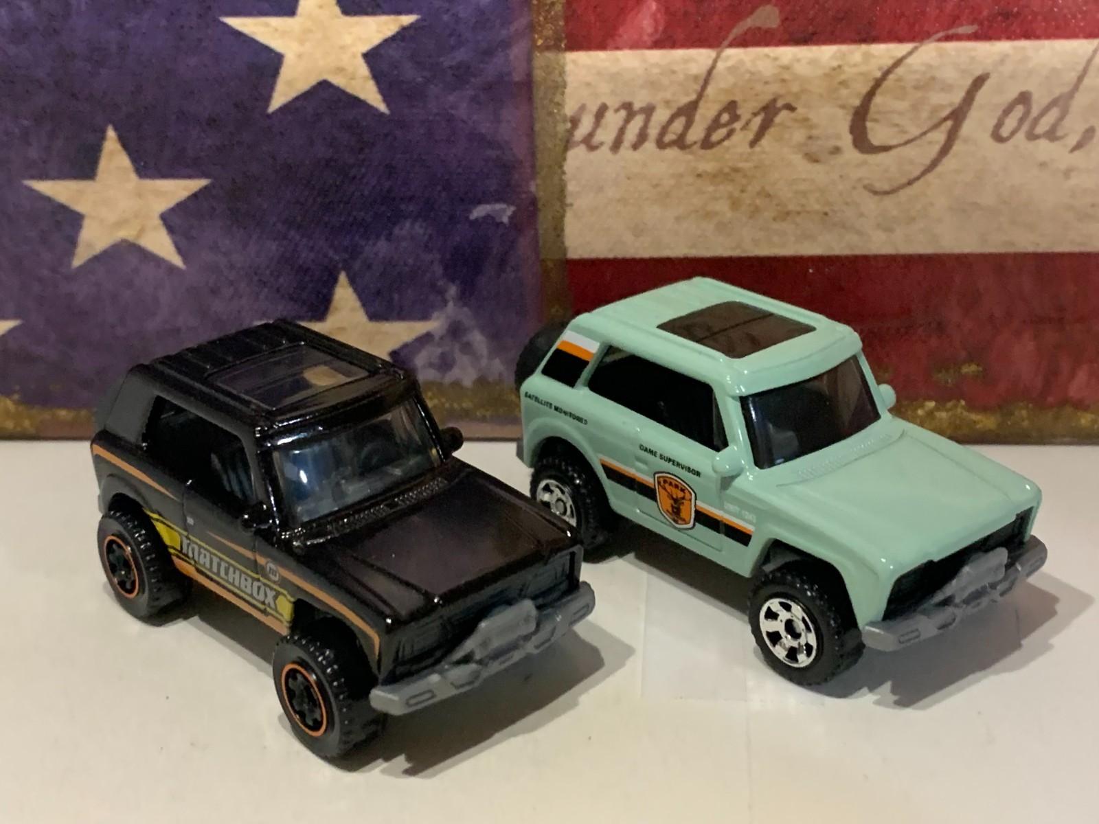 MATCHBOX MBX FIELD CAR X2. BLACK & SEAFOAM GREEN LOOSE NICE