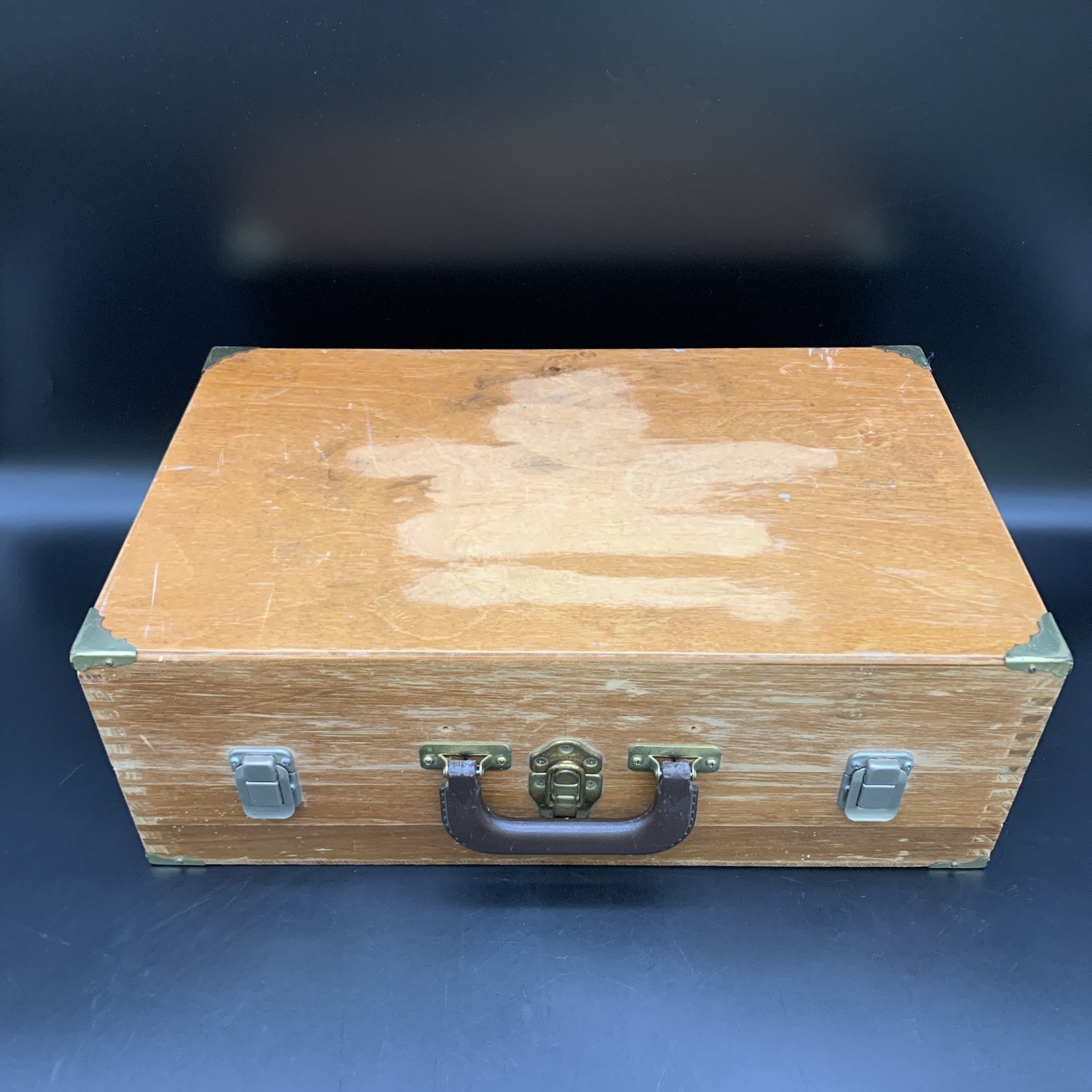 Vintage Wooden Artist Paint Box w Palette Compartments 18″ Case
