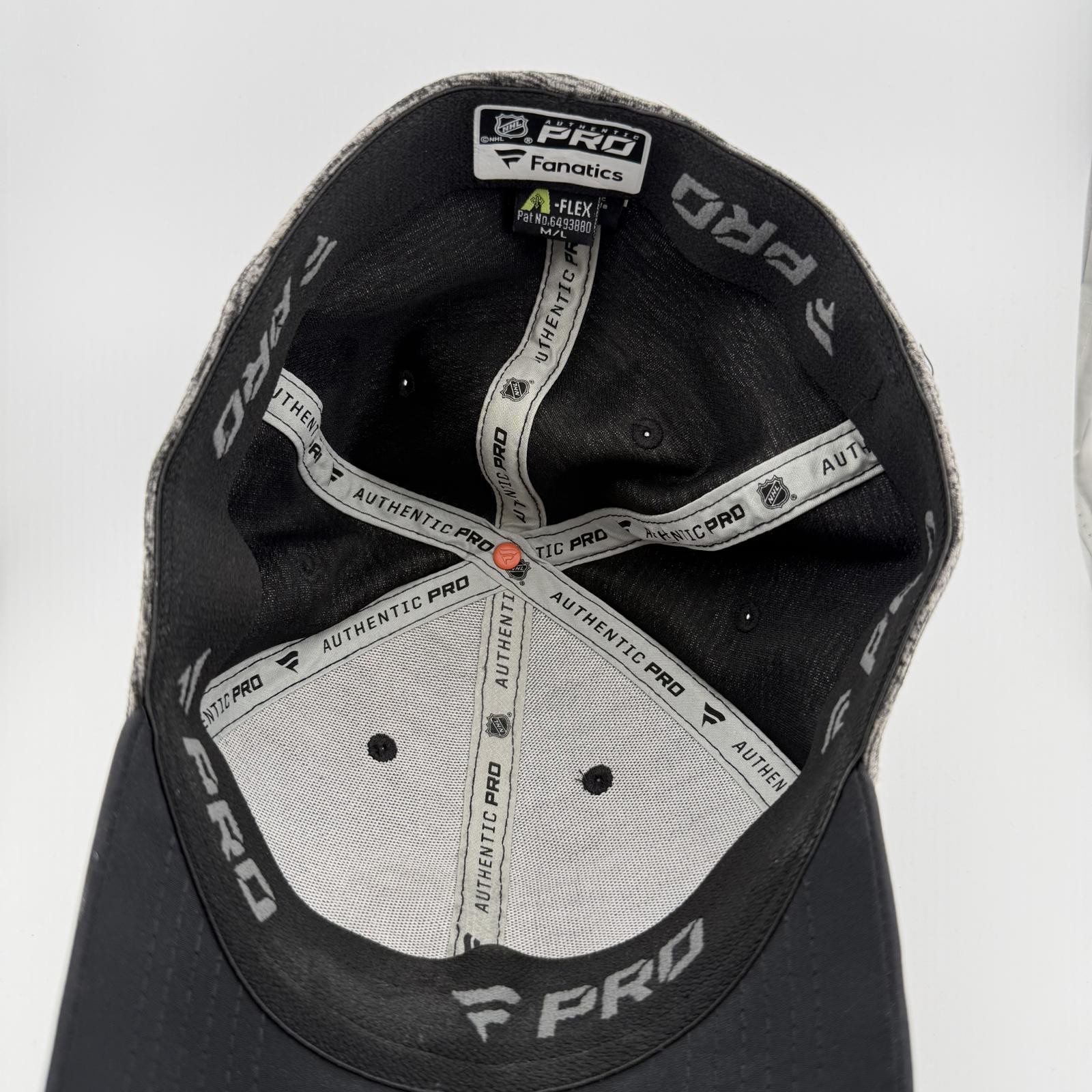 Fanatics Philadelphia Flyers Grey A-Flex Fitted Hat Size M/L