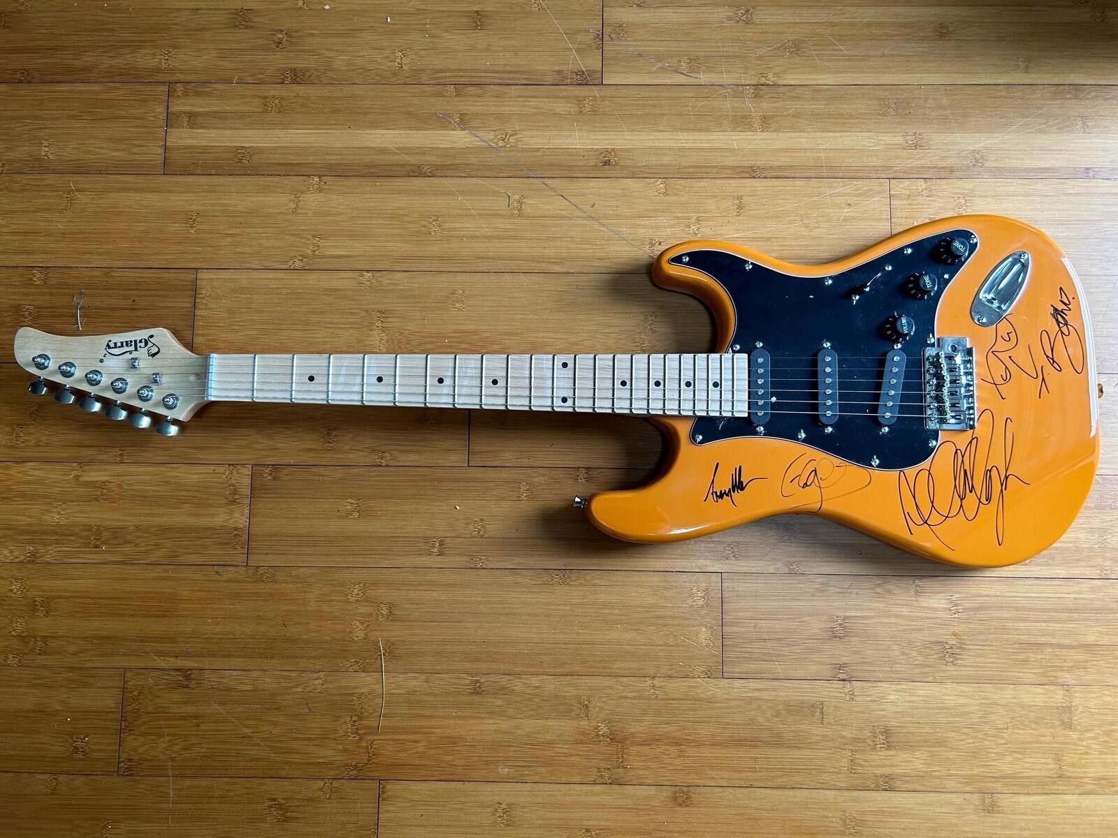 U2 Signed Autograph Electric Guitar X4 Bono Edge Adam Larry w/Multiple COA’s.