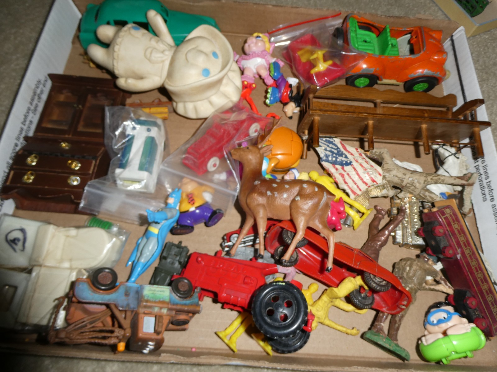 Vintage Junk Drawer Lot of Figurines Soldiers Toys and Random Collectibles #4