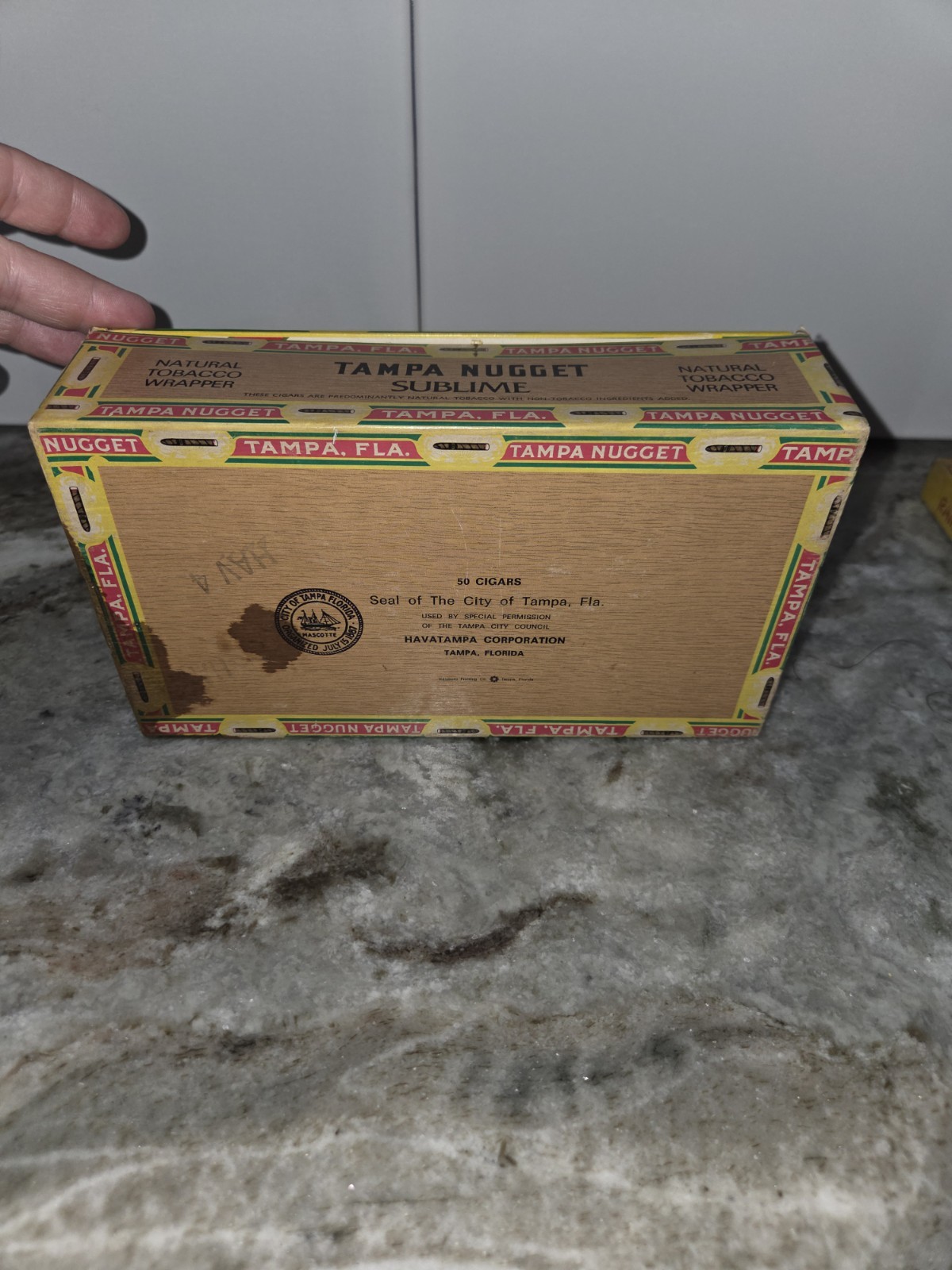 Tampa Nugget Cigar Box Lot w/ Trim Trio Tool, Combs, Eyeglasses, Sunglasses