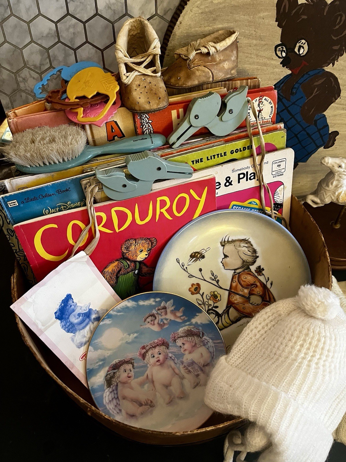 Vintage Children Kids Lot 30+ Golden Books, Dr. Seuss, Carousel Musical Horse ++