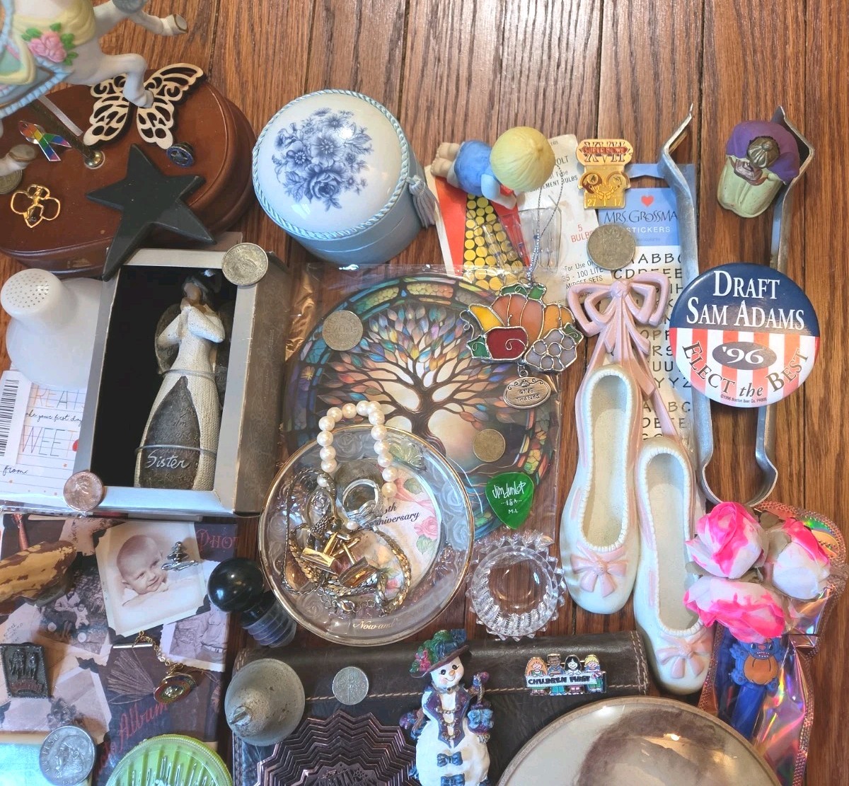VINTAGE JUNK DRAWER LOT Coins Pins Collectibles And More!