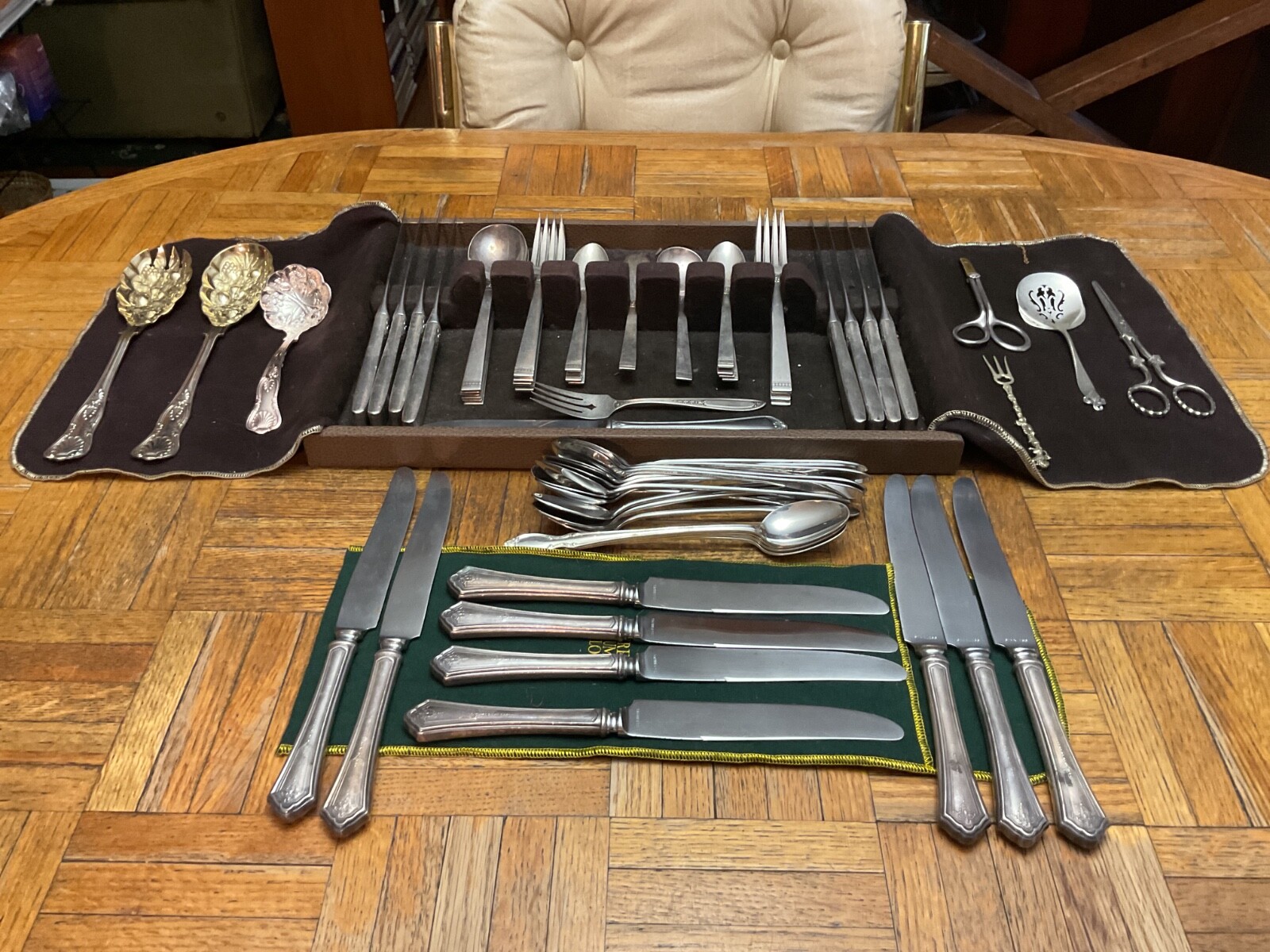 Vintage 60+ pieces of assorted stainless and silver plate flatware – Community +