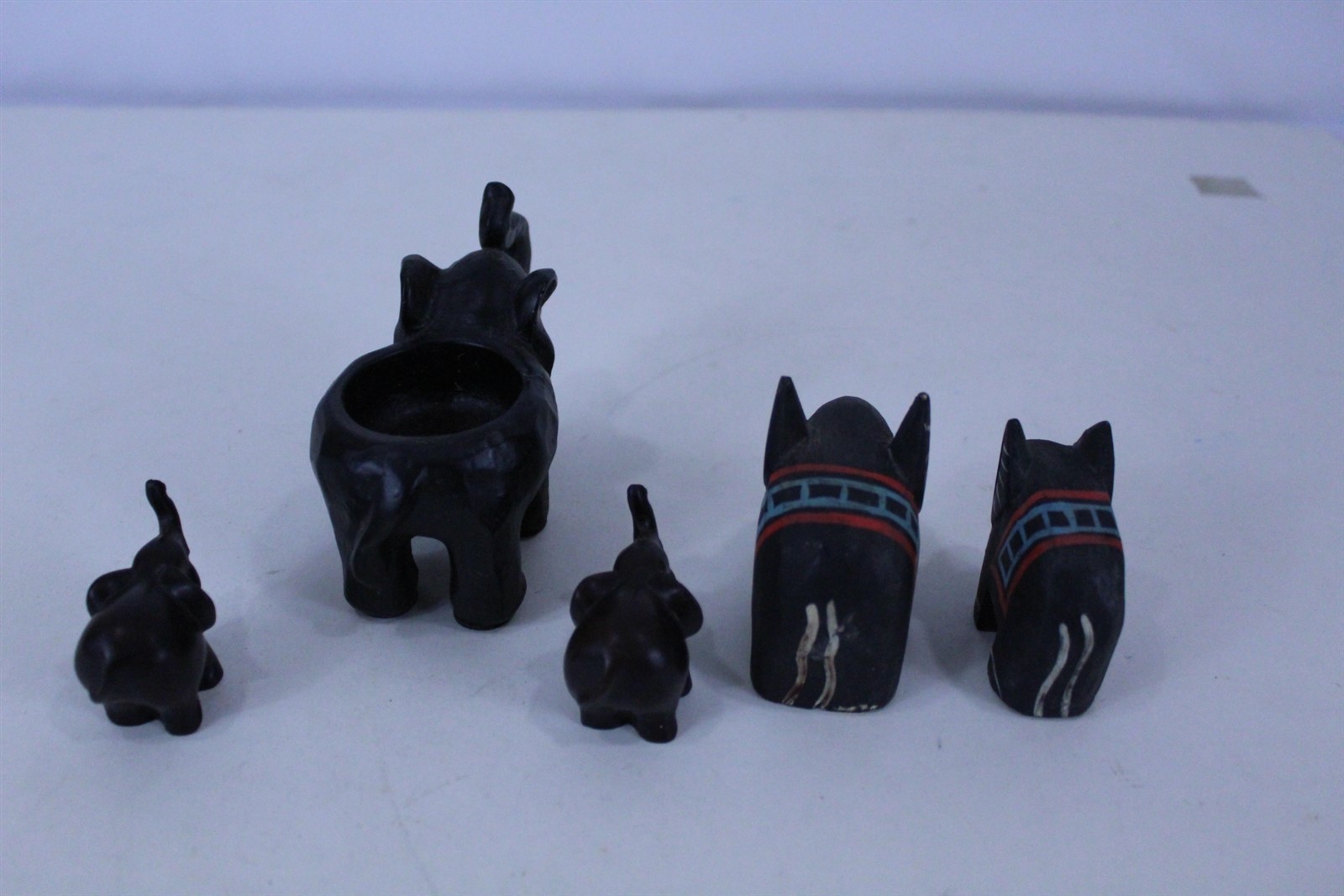 Elephant Figurines Composite & Wood Variety of Sizes Lot of 5