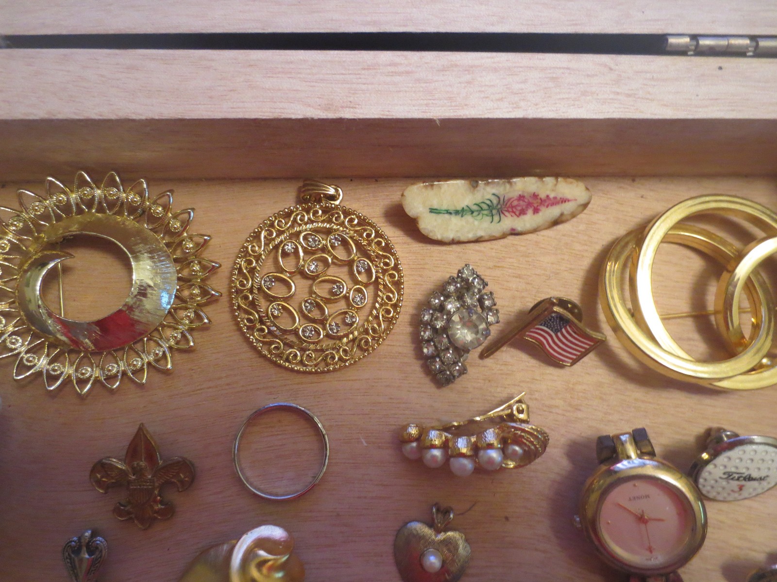 junk drawer lot jewelry lot OLD STERLING ring old signed LISNER item old heart