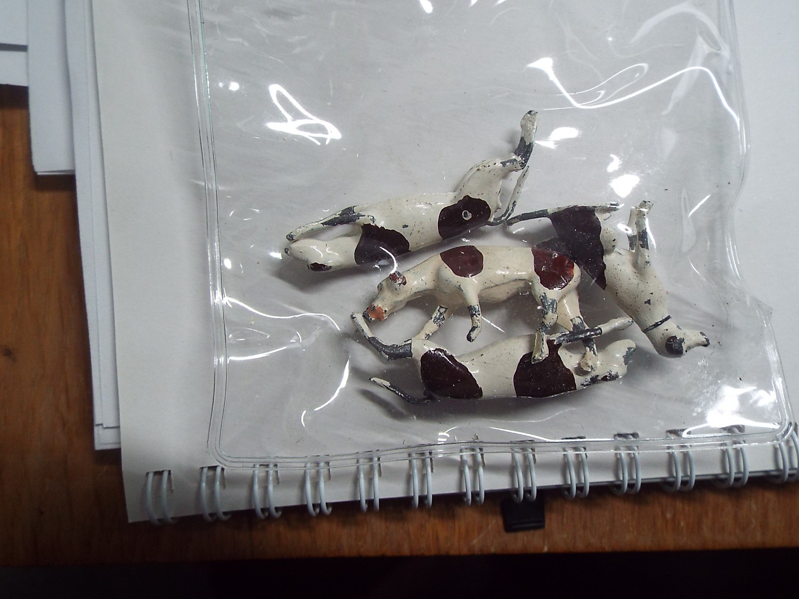 ASSORTED COLLECTIBLES/STERLING SILVER/ENGLISH METAL DOGS/ZORRO CARDS/CIG ADVER/E