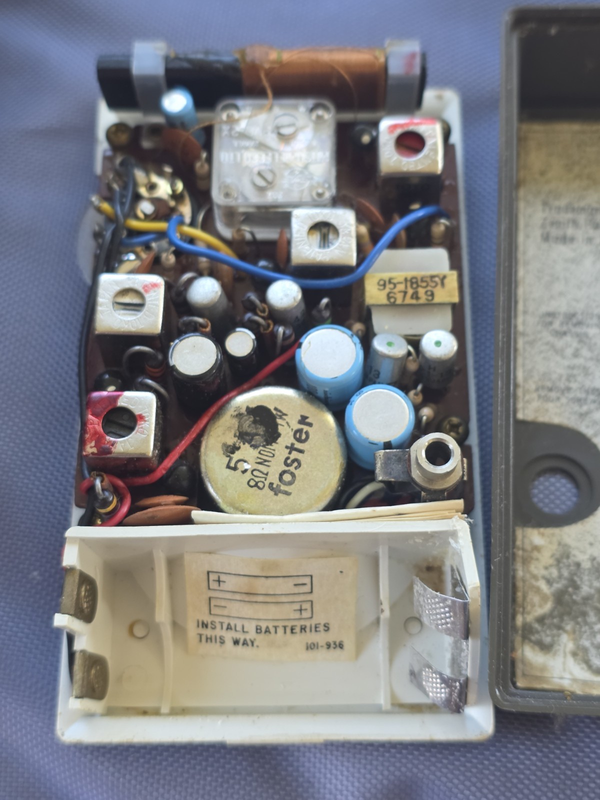 Vintage Junk Drawer Estate Sales Find Lot Watches,lighter & Zenith Transistor #7