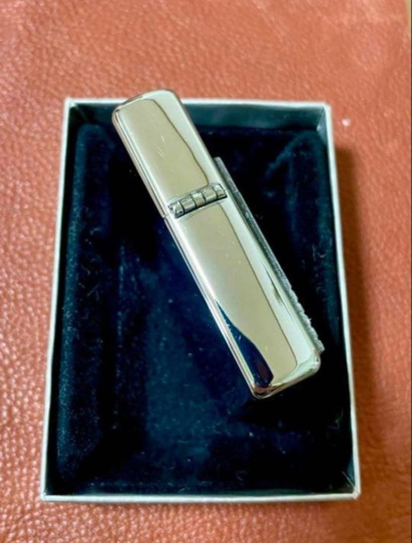 Zippo 65th Anniversary World Limited Edition (Key chain included) Made in 1997.