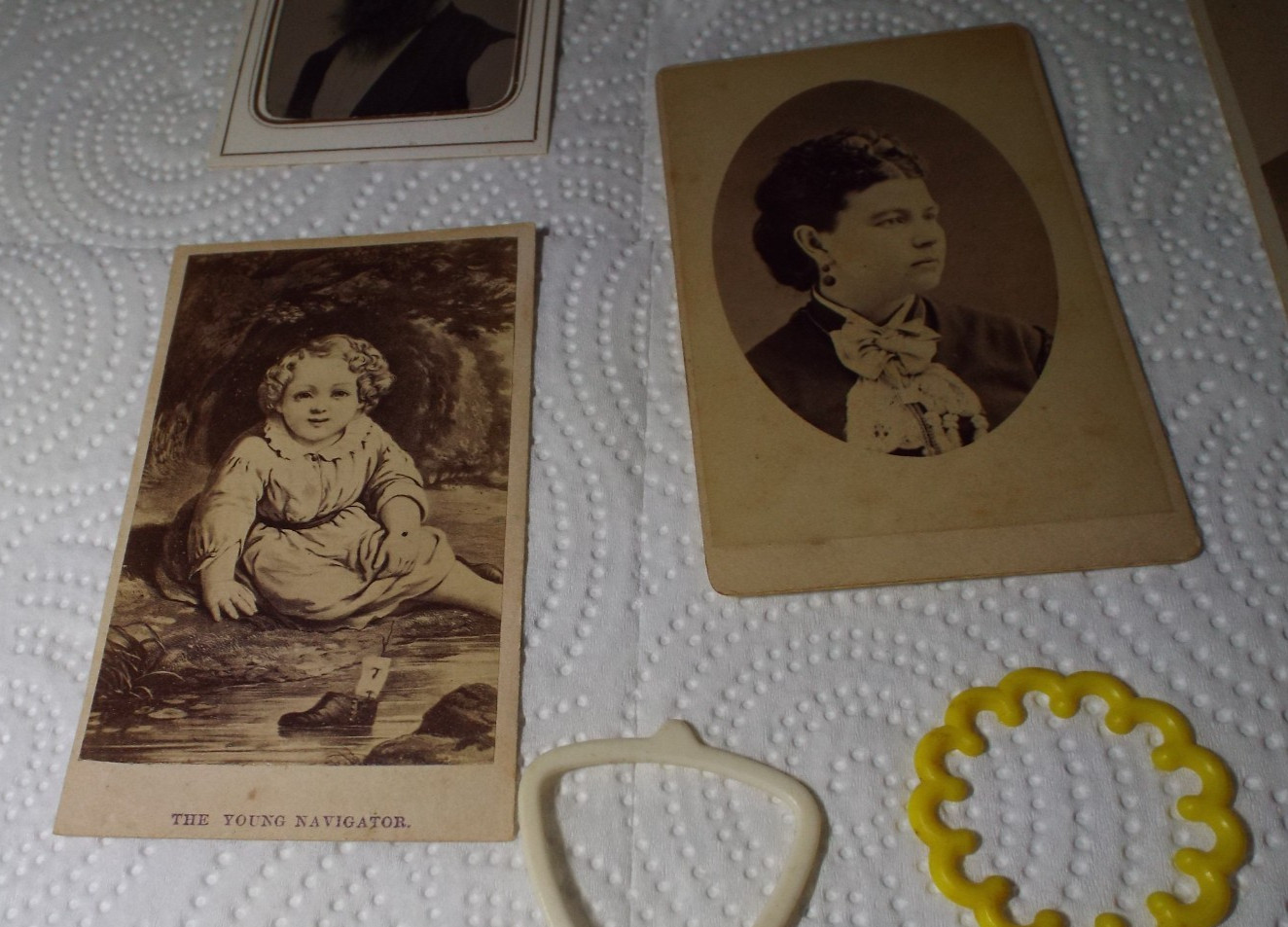 VINTAGE JUNK DRAWER LOT OF VARIOUS ITEMS READ!!