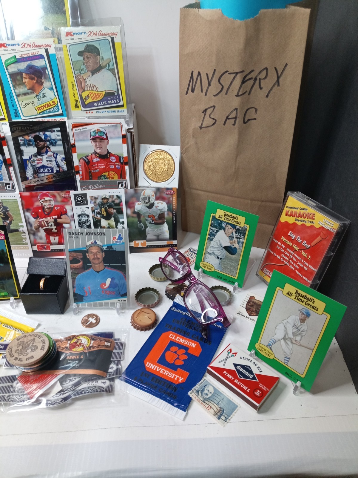 Cigar Box of NOT Junk Drawer Collectibles, Mickey Mantle, Misc, #C2