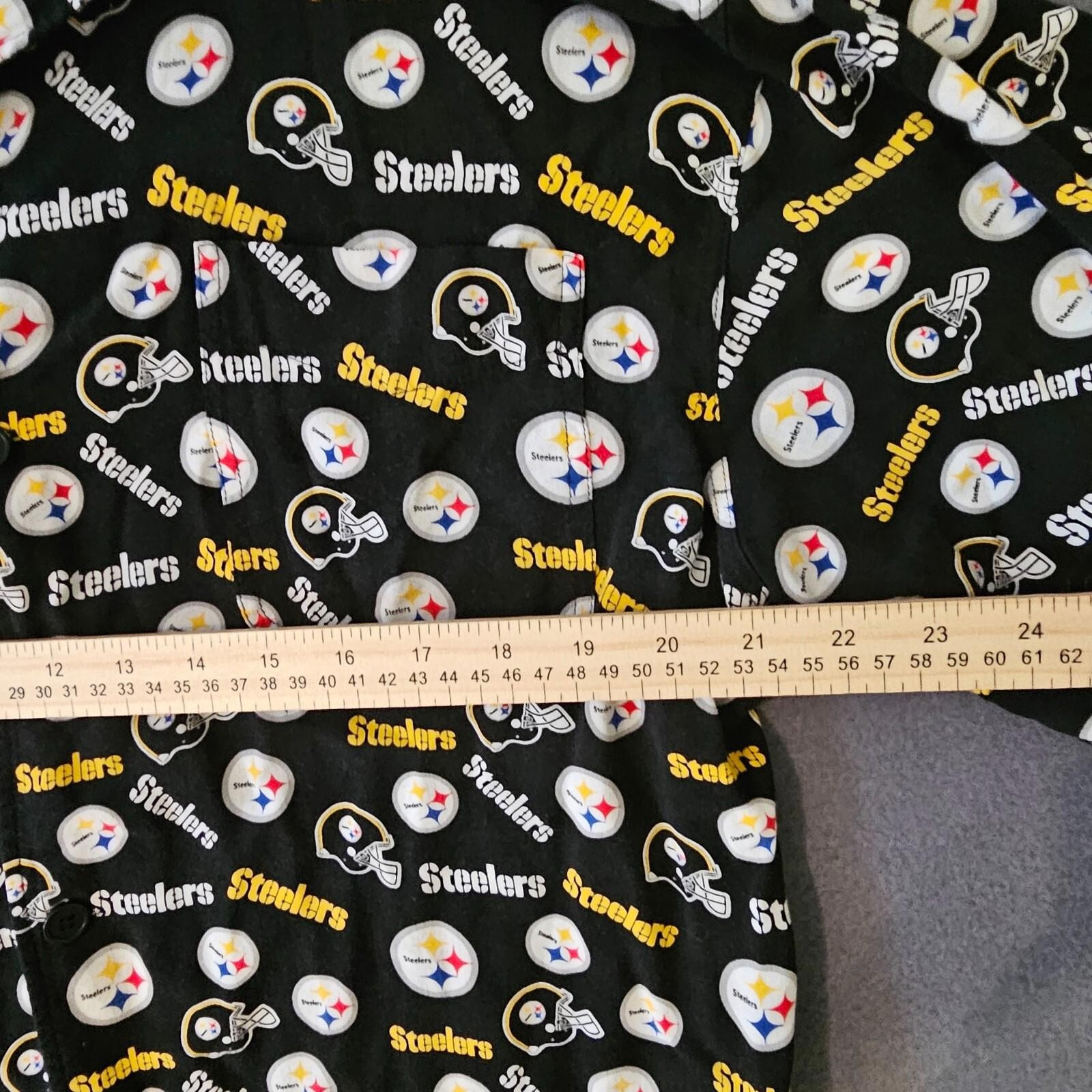 Reebok Pittsburgh Steelers NFL Men’s M Short Sleeve Button Up Colorful Football
