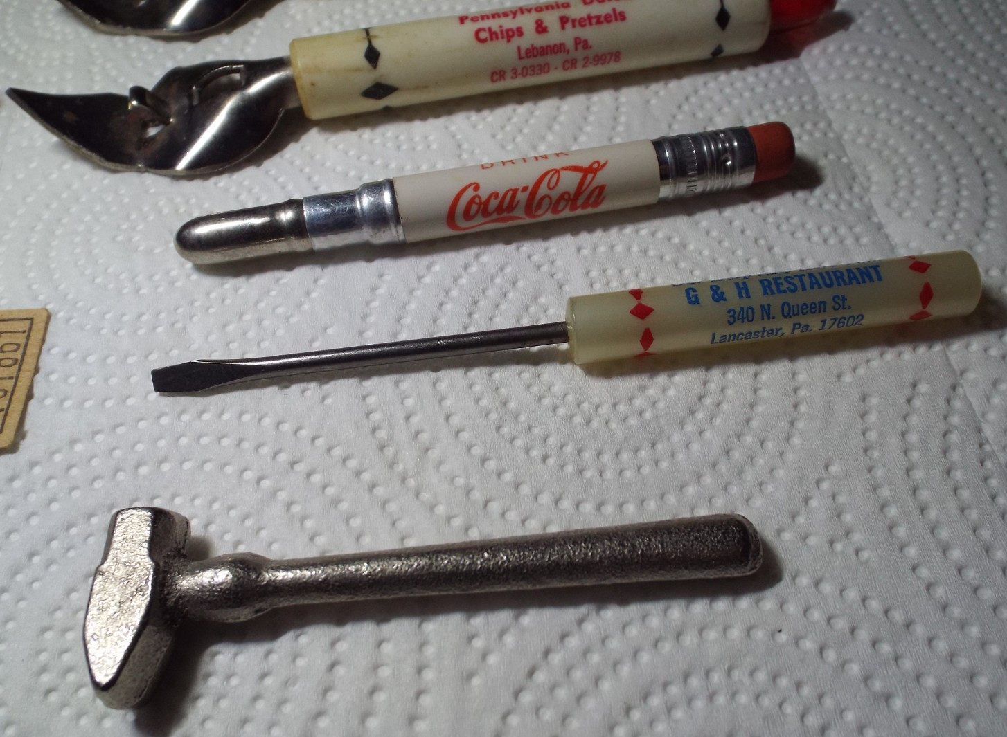 VINTAGE JUNK DRAWER LOT OF VARIOUS ITEMS READ!!