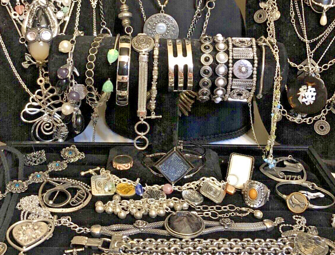 MANIFESTED LOT 70+ items “Junk Drawer” – Estate finds bulk mix, see description