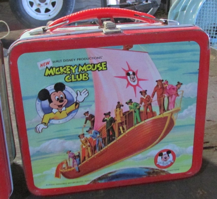 3 1980’s children’s lunch boxes. No thermos’s. 3 for 1 price.