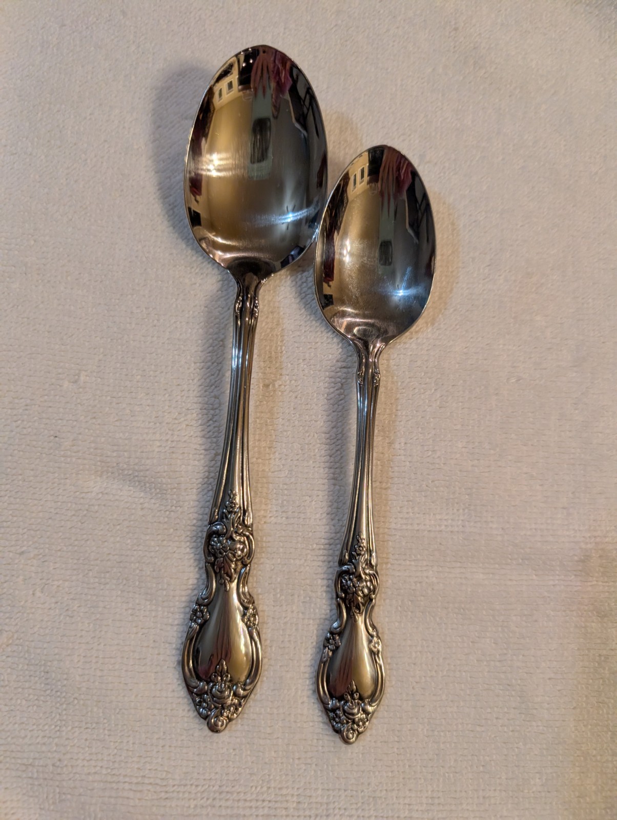 Oneida Louisiana 30-Piece Flatware Set, Stainless Steel, Service for 6
