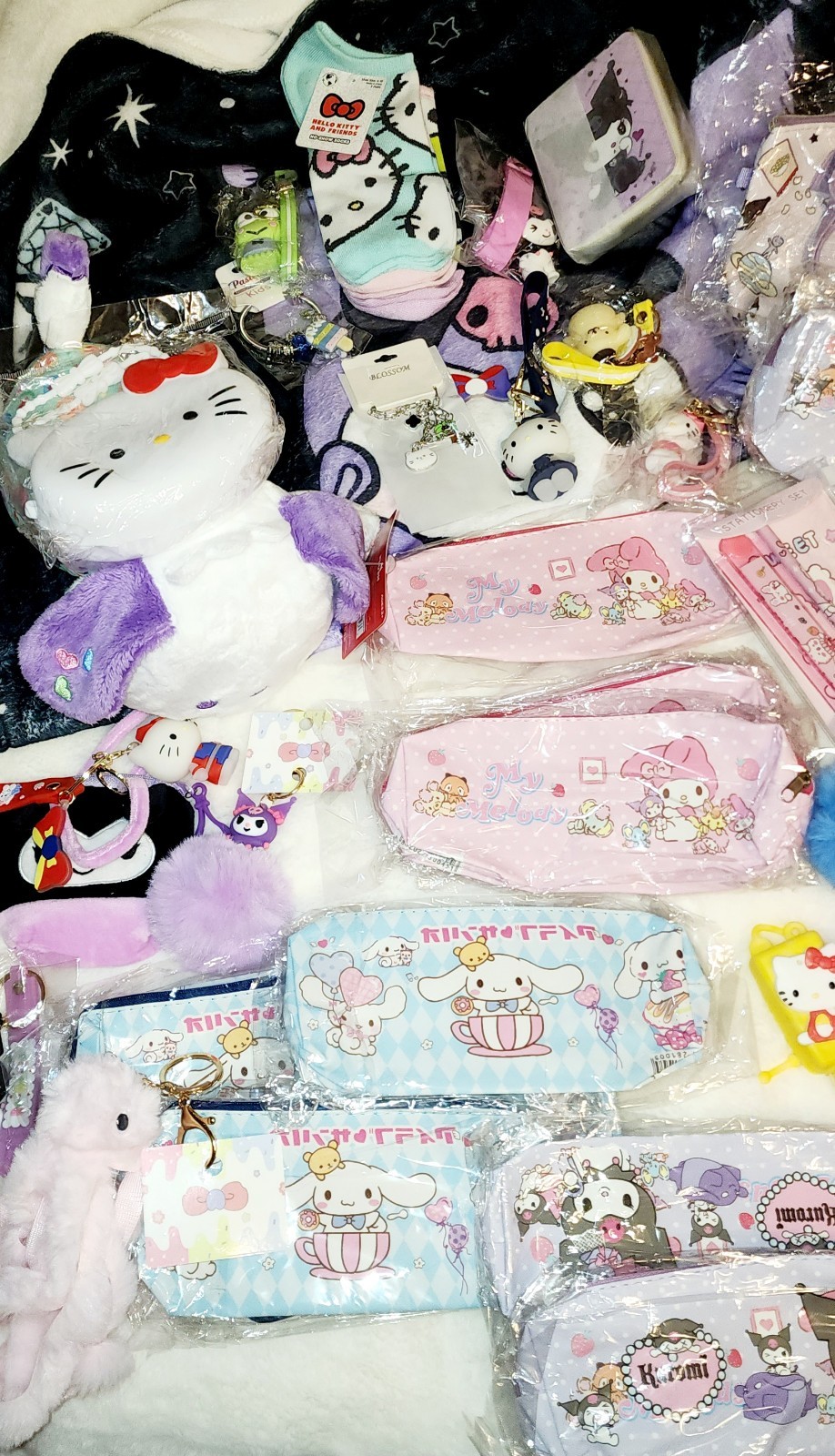 Sanrio Hello Kitty Surprise Box Lot Of 15 items gifts b*day lucky scoop mystery
