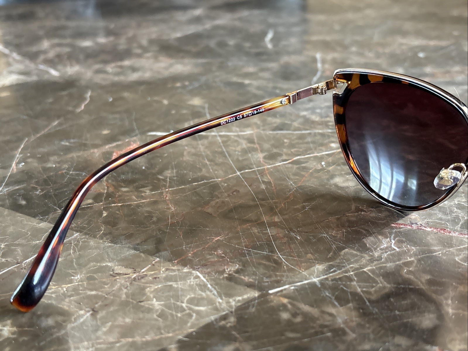 Duco Oversized Cat Eye Sunglasses for Women, Retro Polarized, DC1222 57-19-145