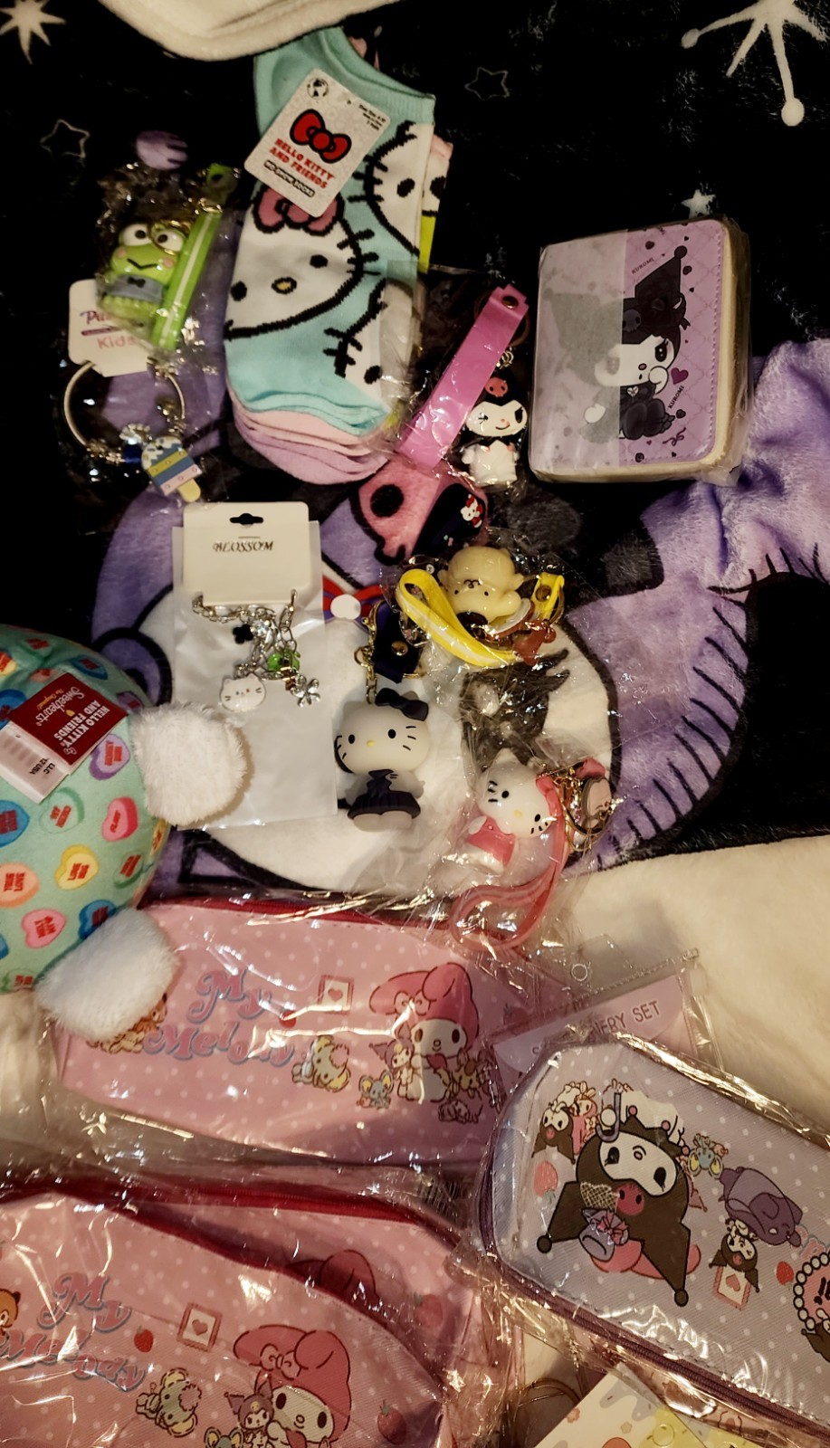 Sanrio Hello Kitty Surprise Box Lot Of 15 items gifts b*day lucky scoop mystery