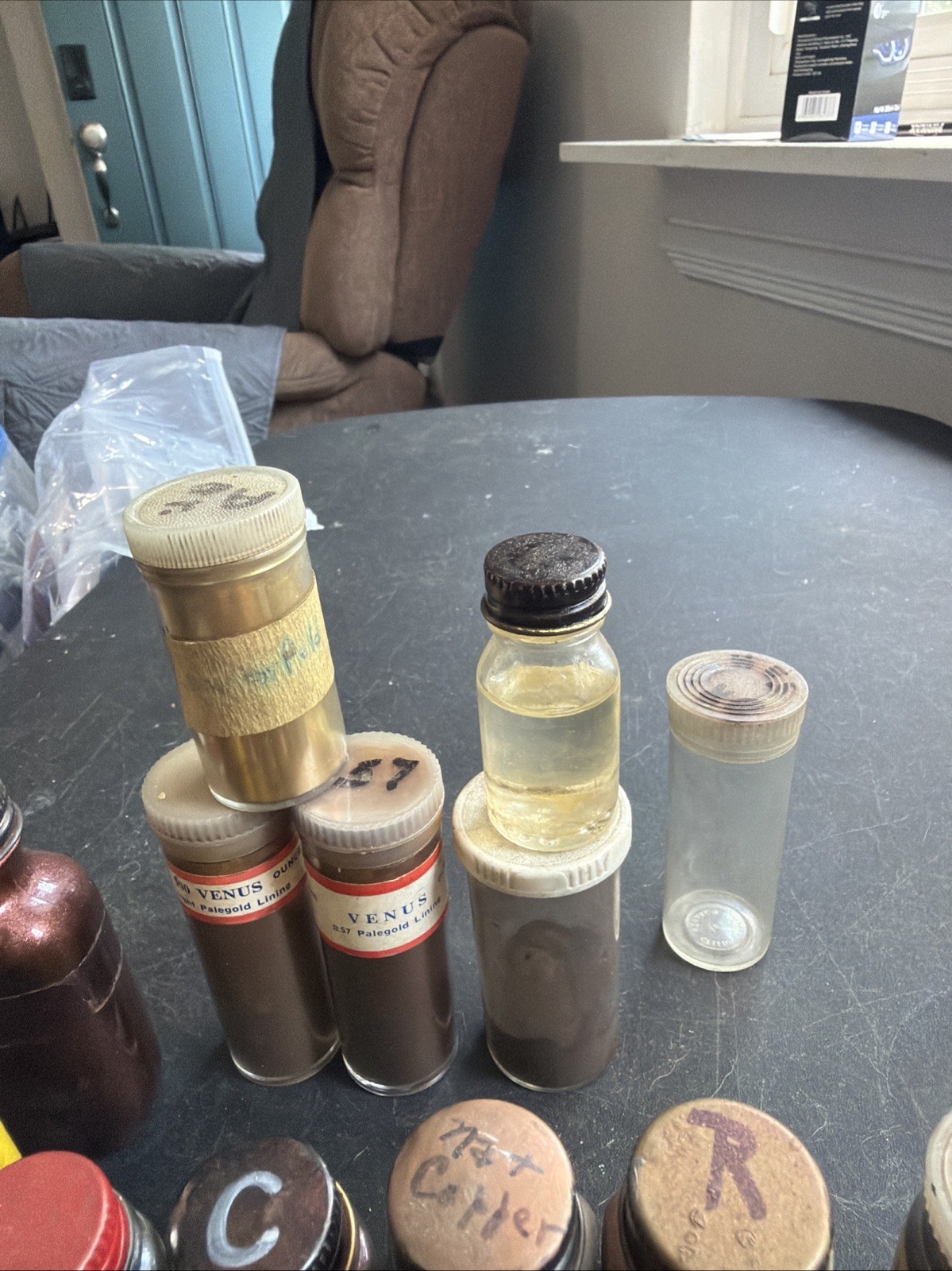 Miscellaneous Lot Of 18 Vintage Venus, Baer, Puritan Paint Powders. Read Below