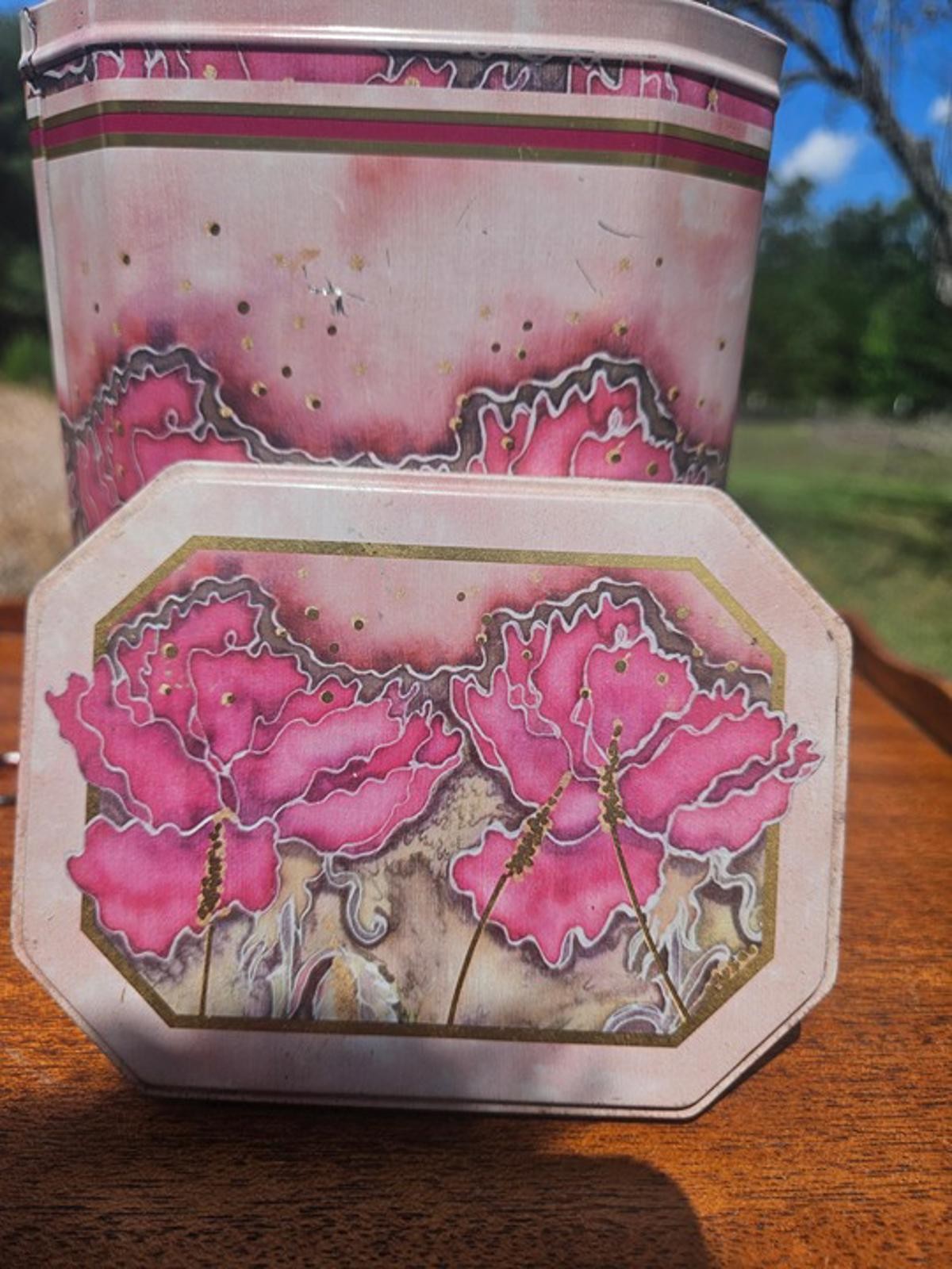 Exquisite Vintage English Hexagon Tin – Rare Pink Iris & Gold Accent Decor