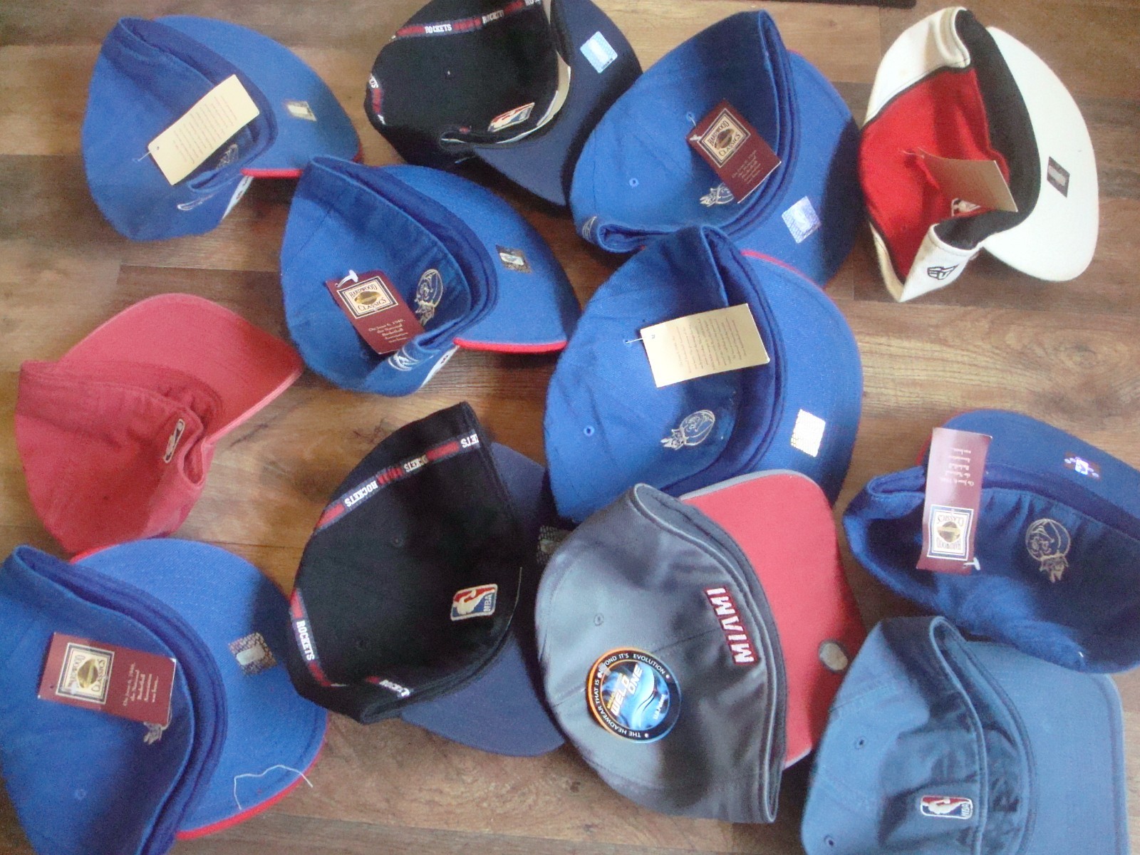 12HAT NEW REEBOK NBA FITTED 90S WHOLESALE LOT HATS 00S Y2K VINTAGE FITTED