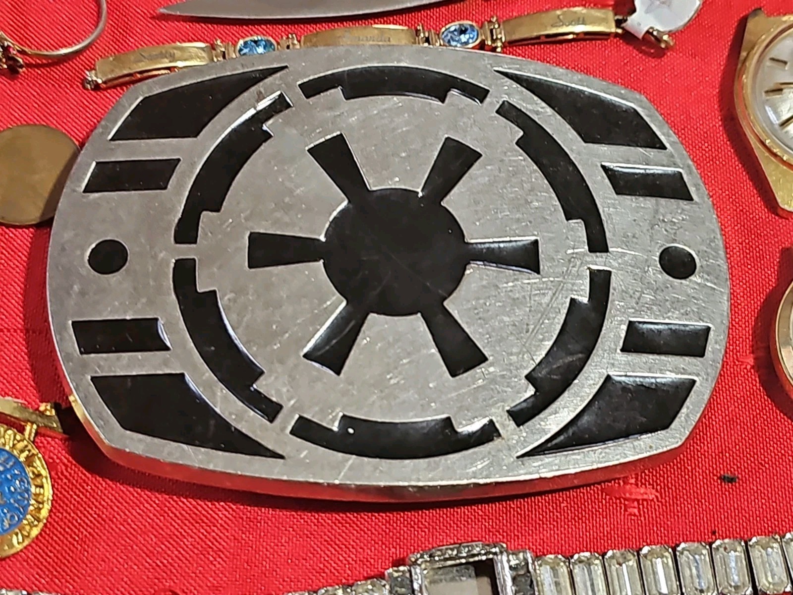 Vintage Junk Lot Timex Watches Pocket Knives Star Wars Belt Buckle More #57